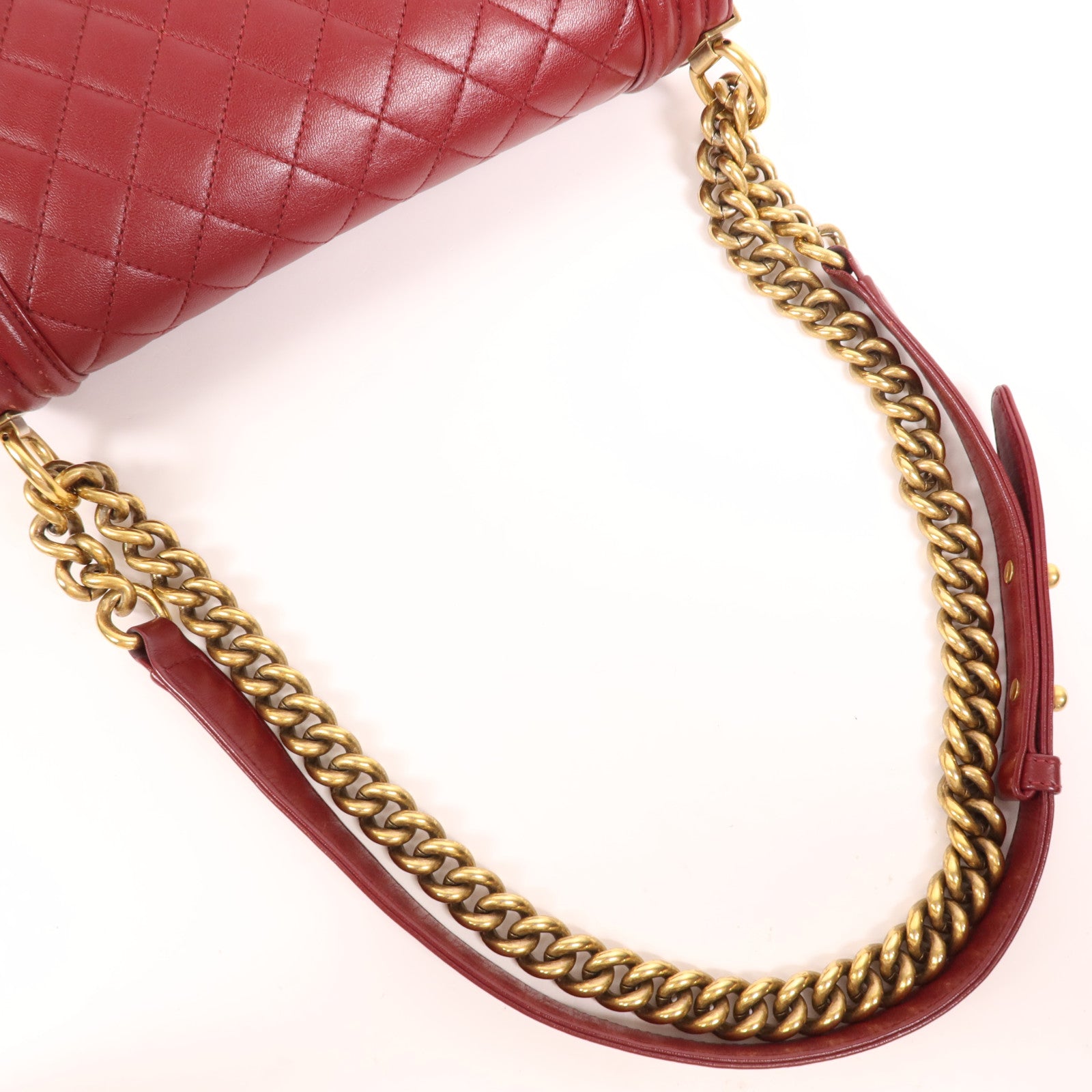 CHANEL 羊皮皮革Boy Chanel Medium金扣鏈帶肩背袋