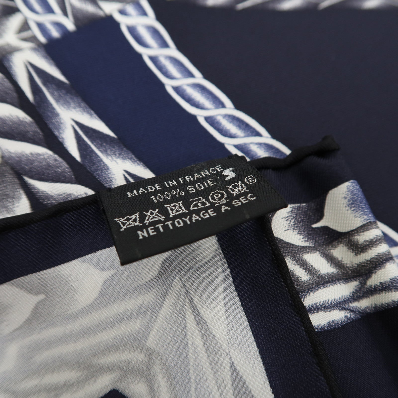 HERMES 絲質Scarf 90x90絲巾深藍色