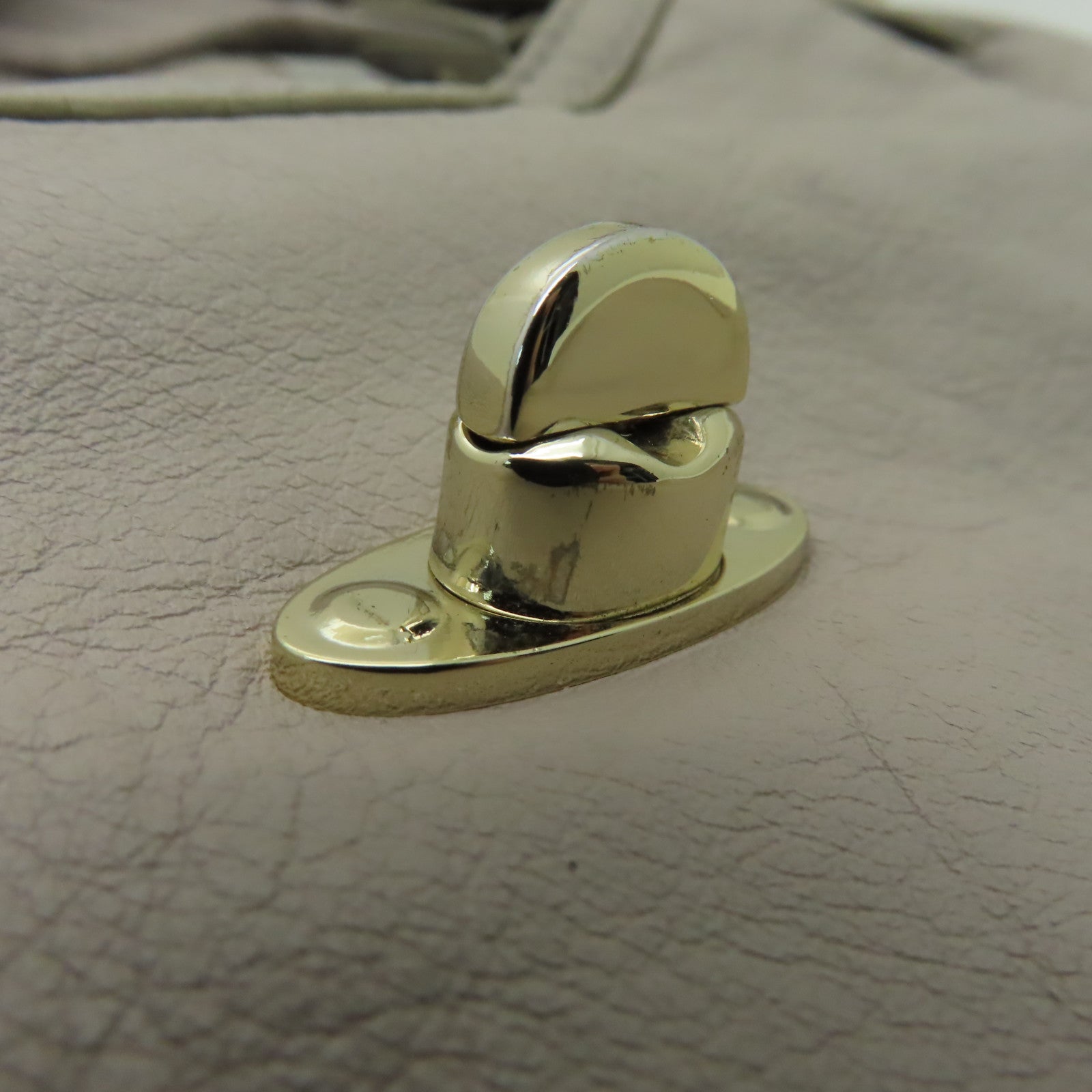 MARC BY MARC JACOBS 【激減優惠】牛皮皮革2 Way Bag金扣手挽肩背兩用袋灰色
