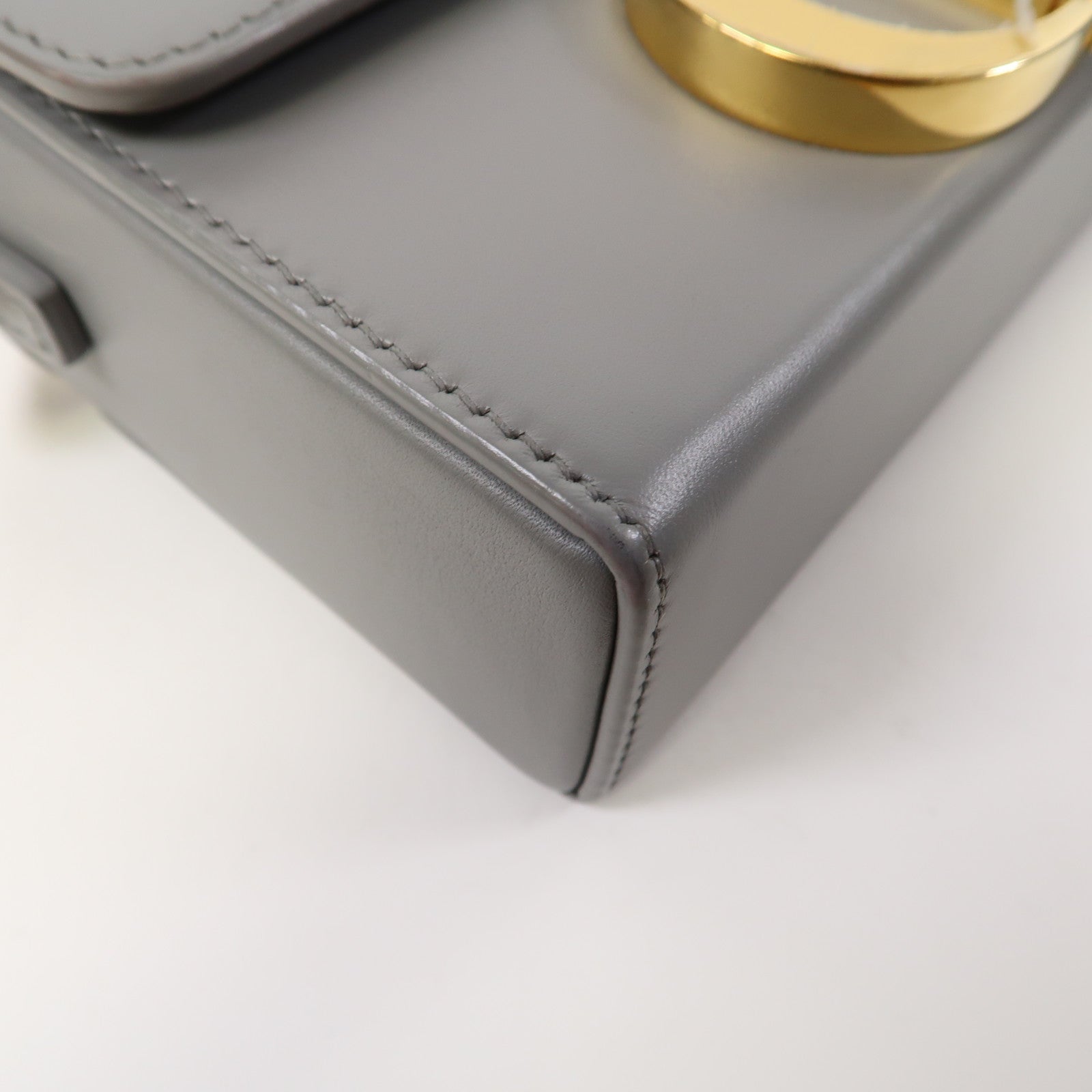 Dior 【激減優惠】牛皮皮革30 Montaigne Box金扣肩背袋灰色