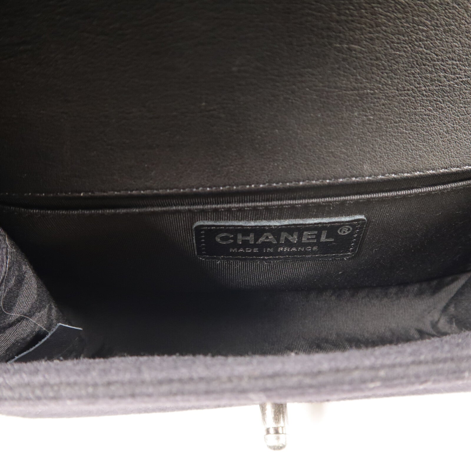 CHANEL 羊毛Mosaic Boy 20銀扣鏈帶肩背袋