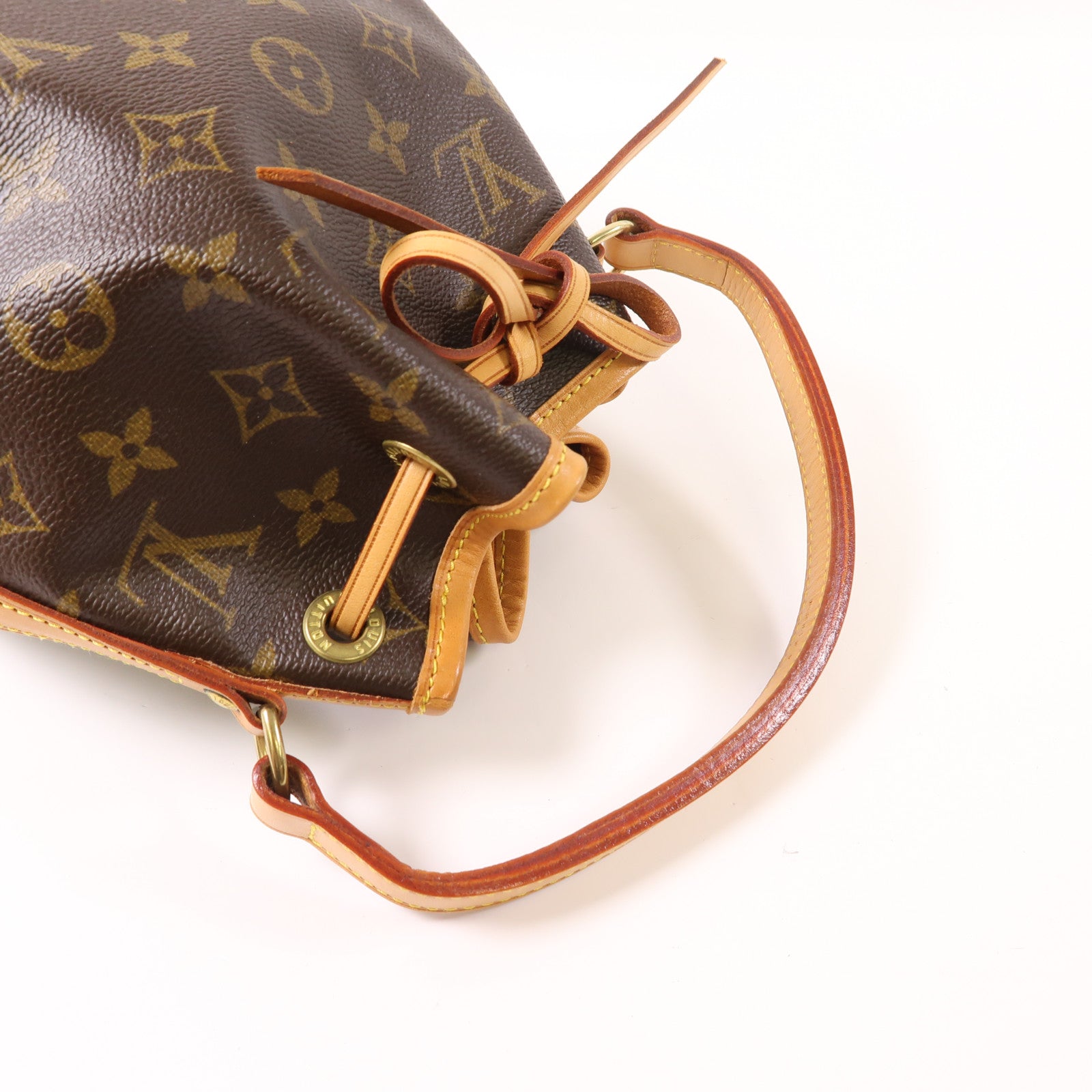 LOUIS VUITTON Monogram Mini Noe金扣肩背袋