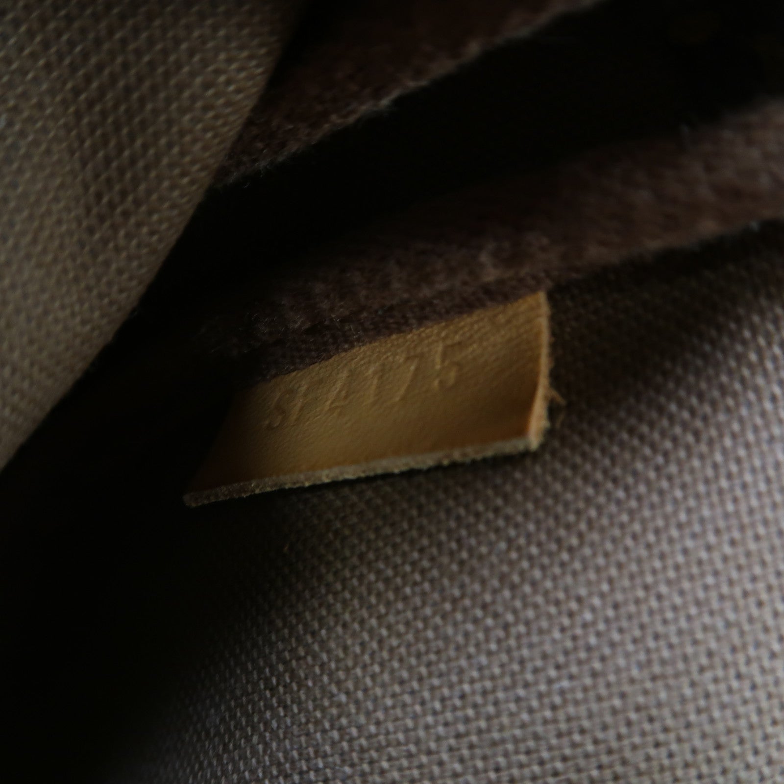 LOUIS VUITTON 【激減優惠】Monogram Mini Pochette Accessoires Chain Pouch金扣鏈帶手拿包啡色/彩色