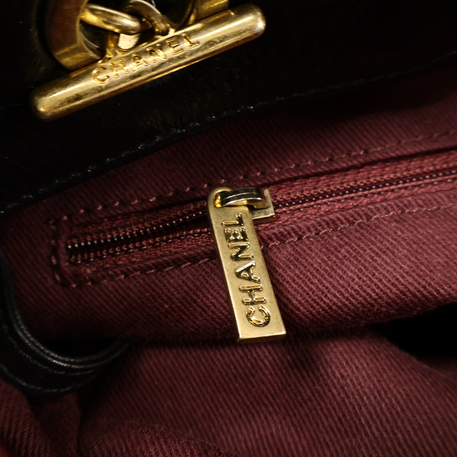 CHANEL 牛皮皮革Chain Shoulder Bag鏈帶肩背袋