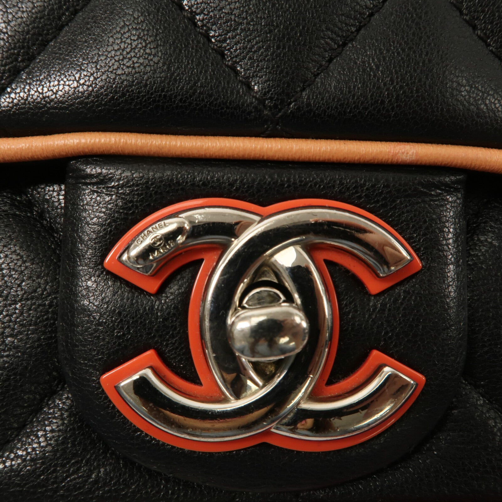 CHANEL 牛皮皮革Flap Bag Cuba鏈帶肩背袋