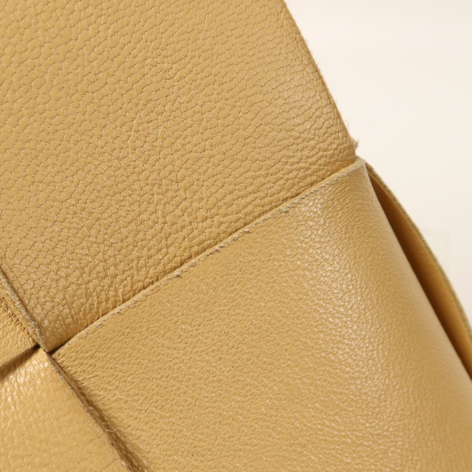 BOTTEGA VENETA 羊皮皮革Cassette Bucket肩背袋