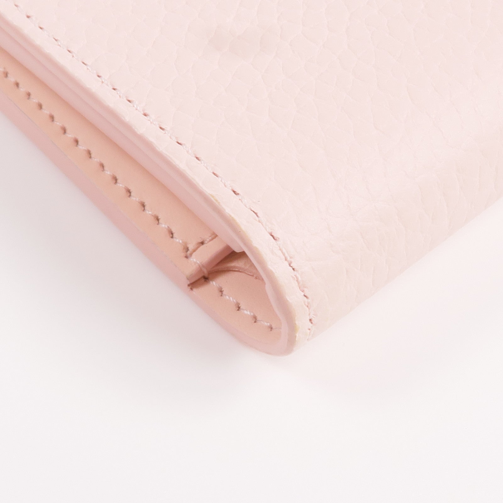 LOUIS VUITTON 【激減優惠】Taurillon皮革Capucines Compact Wallet金扣錢包