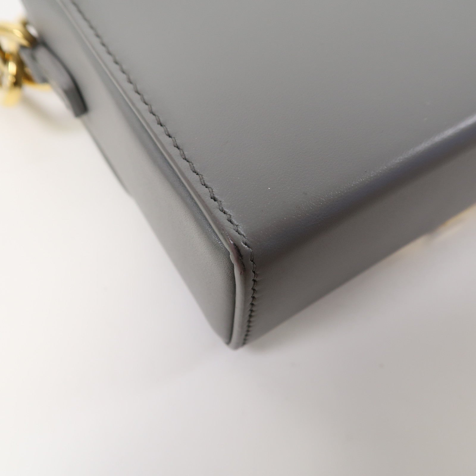 Dior 【激減優惠】牛皮皮革30 Montaigne Box金扣肩背袋灰色