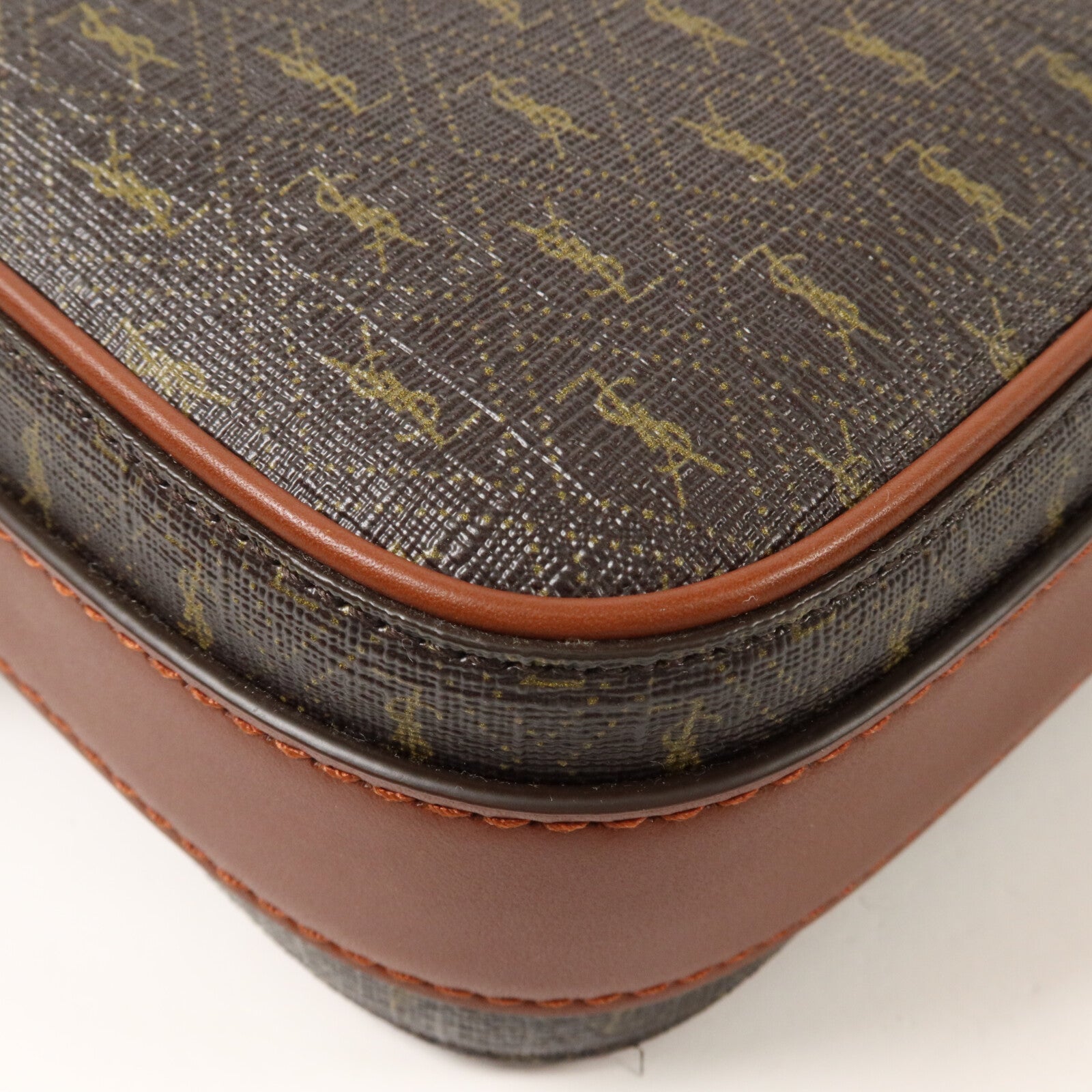 SAINT LAURENT 塗層帆布Le Monogramme Camera Bag肩背袋