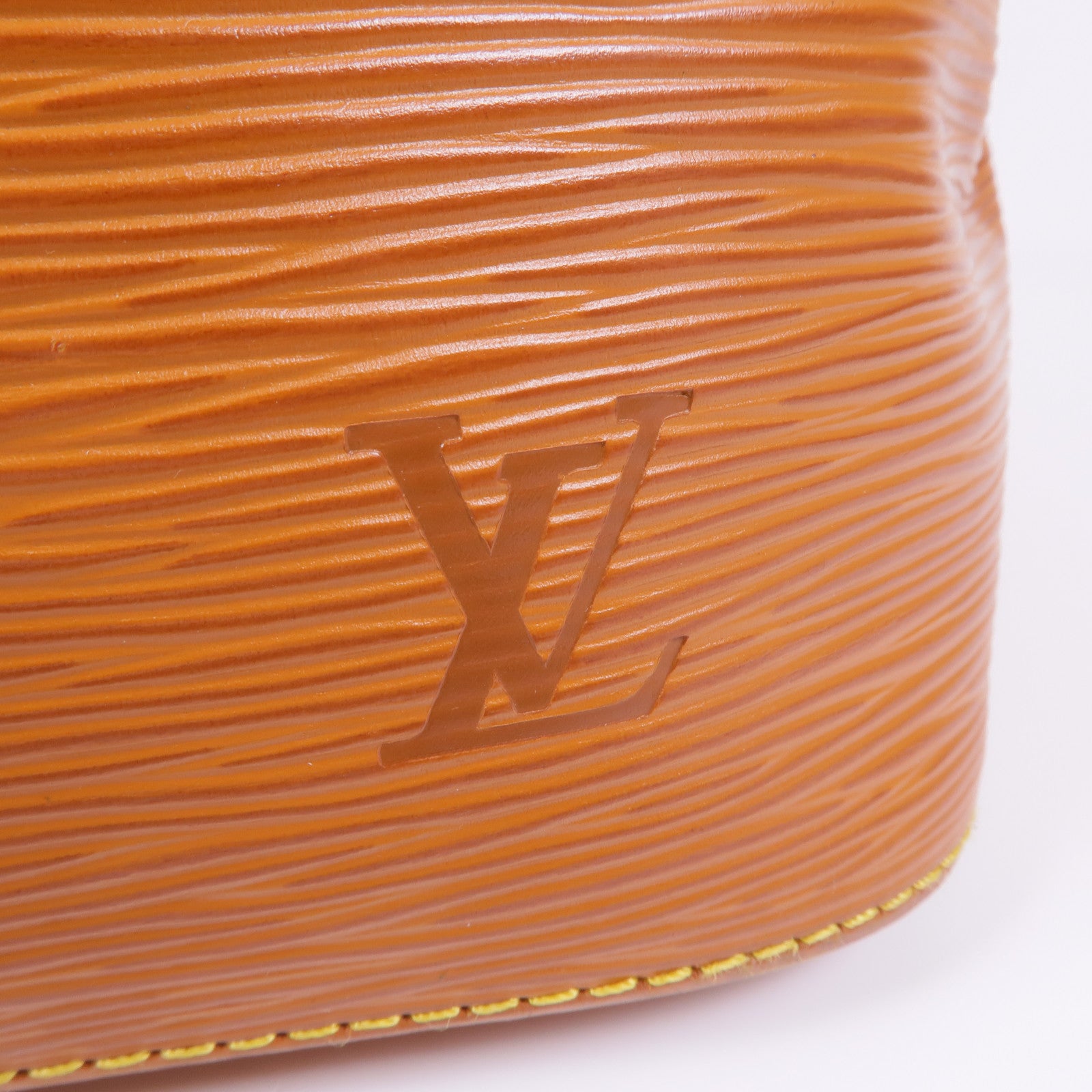 LOUIS VUITTON Epi Noe金扣肩背袋