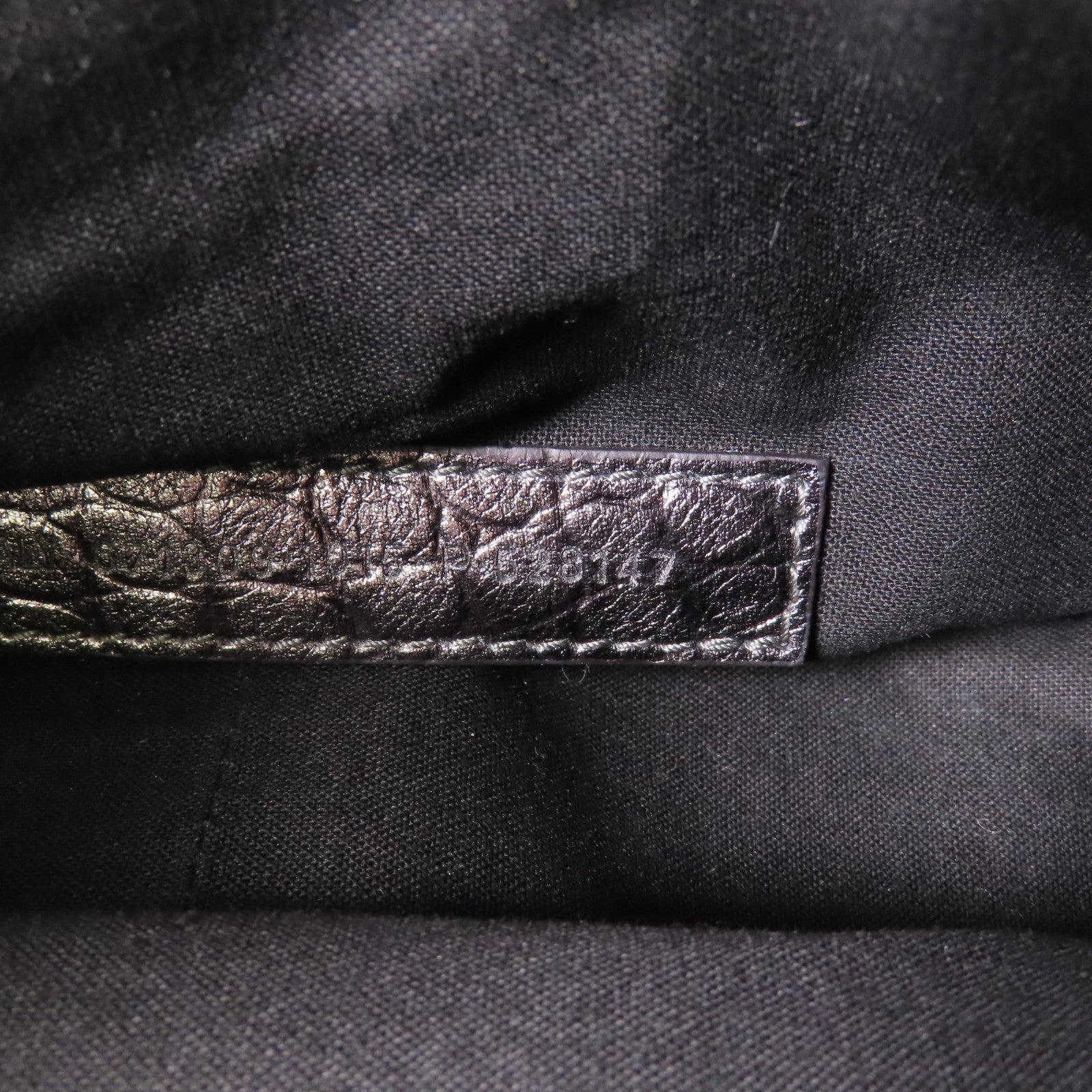 BALENCIAGA 皮革Le Cagole XS Shoulder Bag銀扣肩背袋