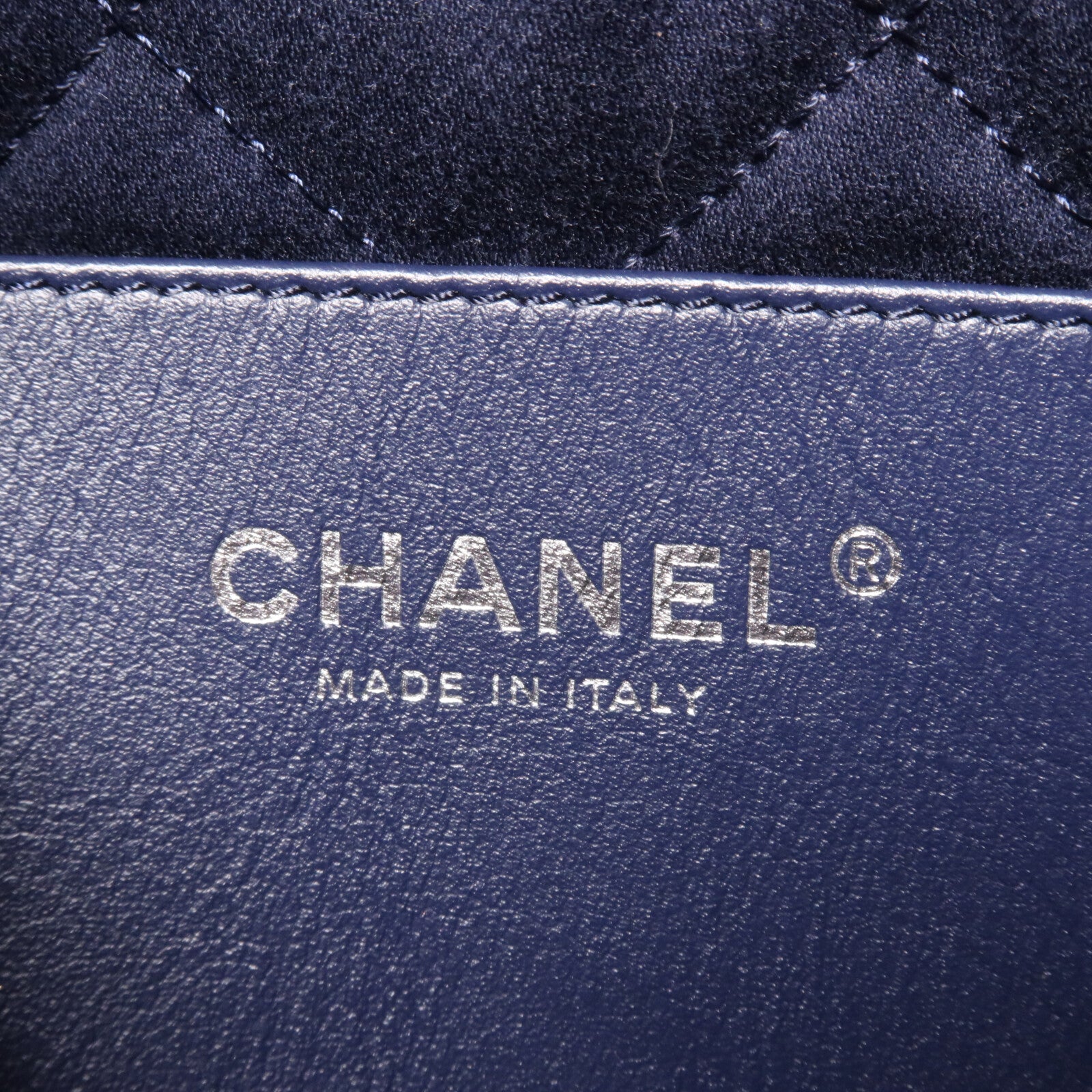 CHANEL 牛仔布Chanel 22 Mini鏈帶肩背袋