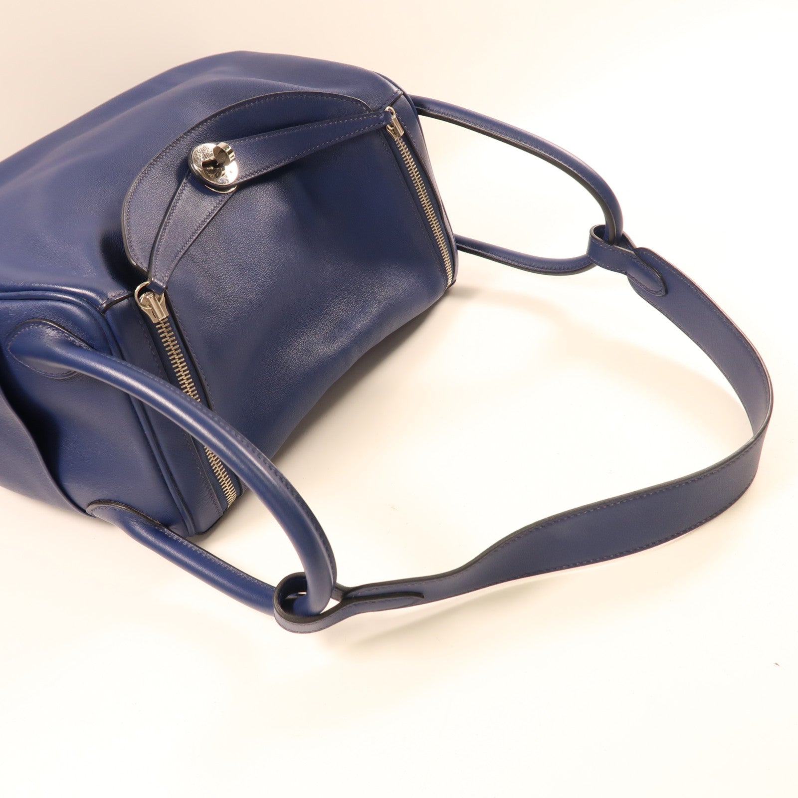 HERMES PHW Lindy 30 2Way Shoulder Hand Bag  Vaux Swift Leather Blue Indigo