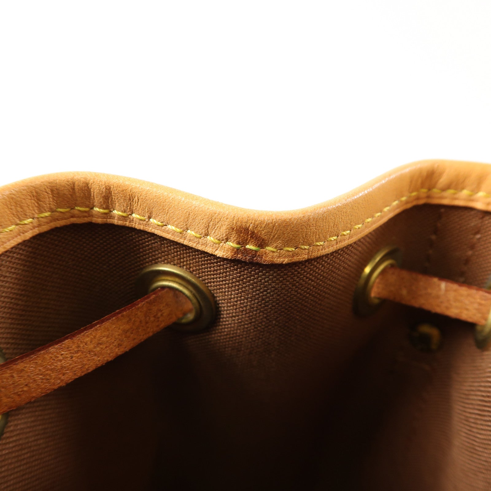 LOUIS VUITTON Monogram Mini Noe金扣肩背袋