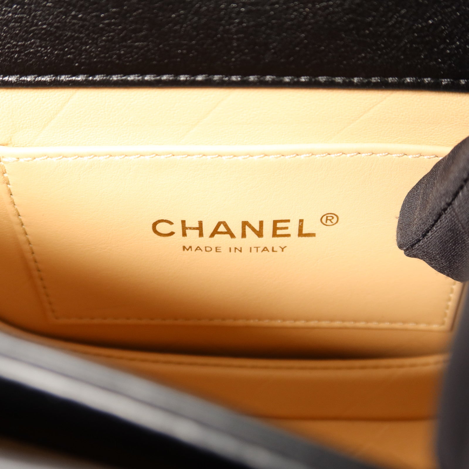 CHANEL 牛皮皮革Chain Shoulder Bag金扣鏈帶肩背袋