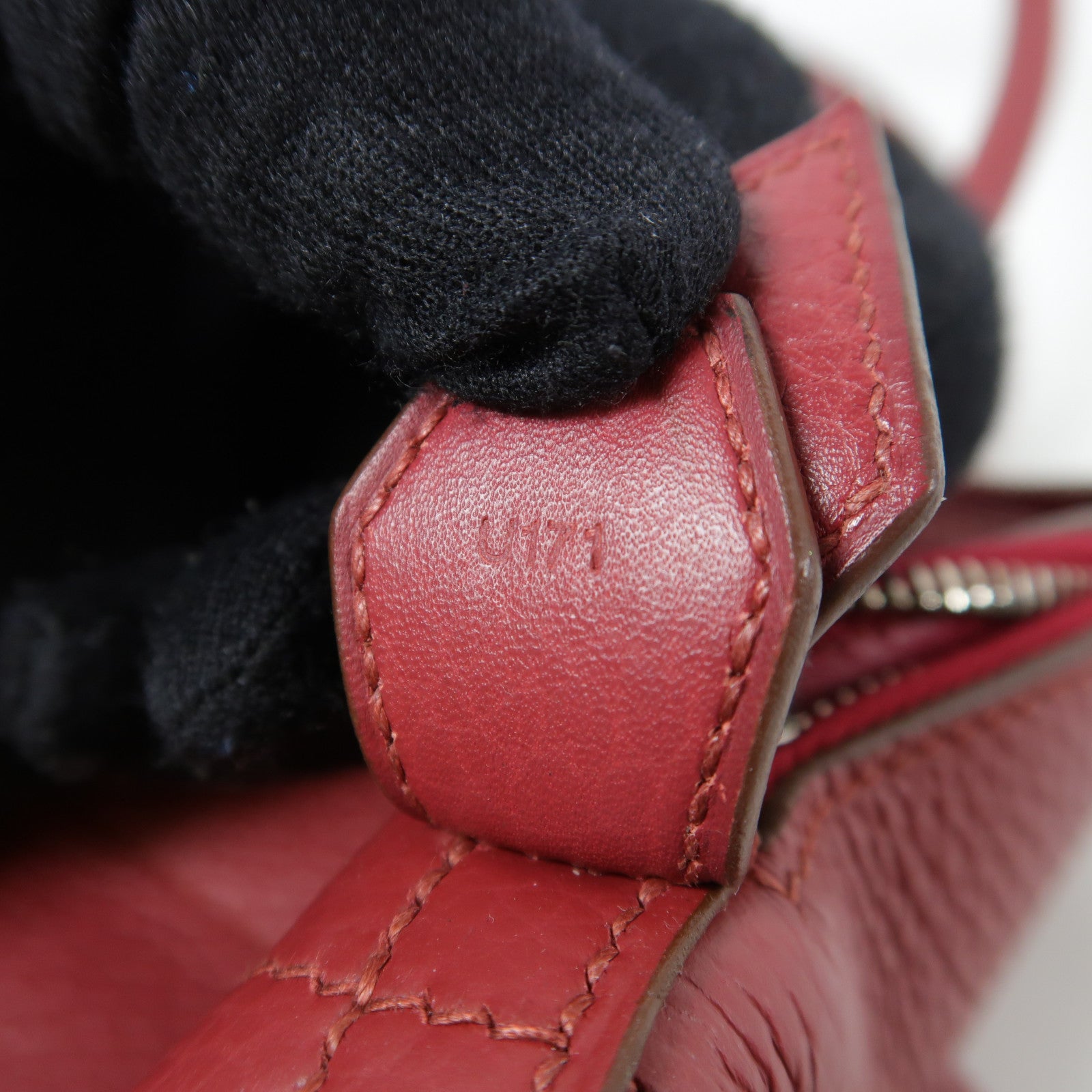 HERMES Clemence皮革Bolide 31銀扣手挽袋Rubis
