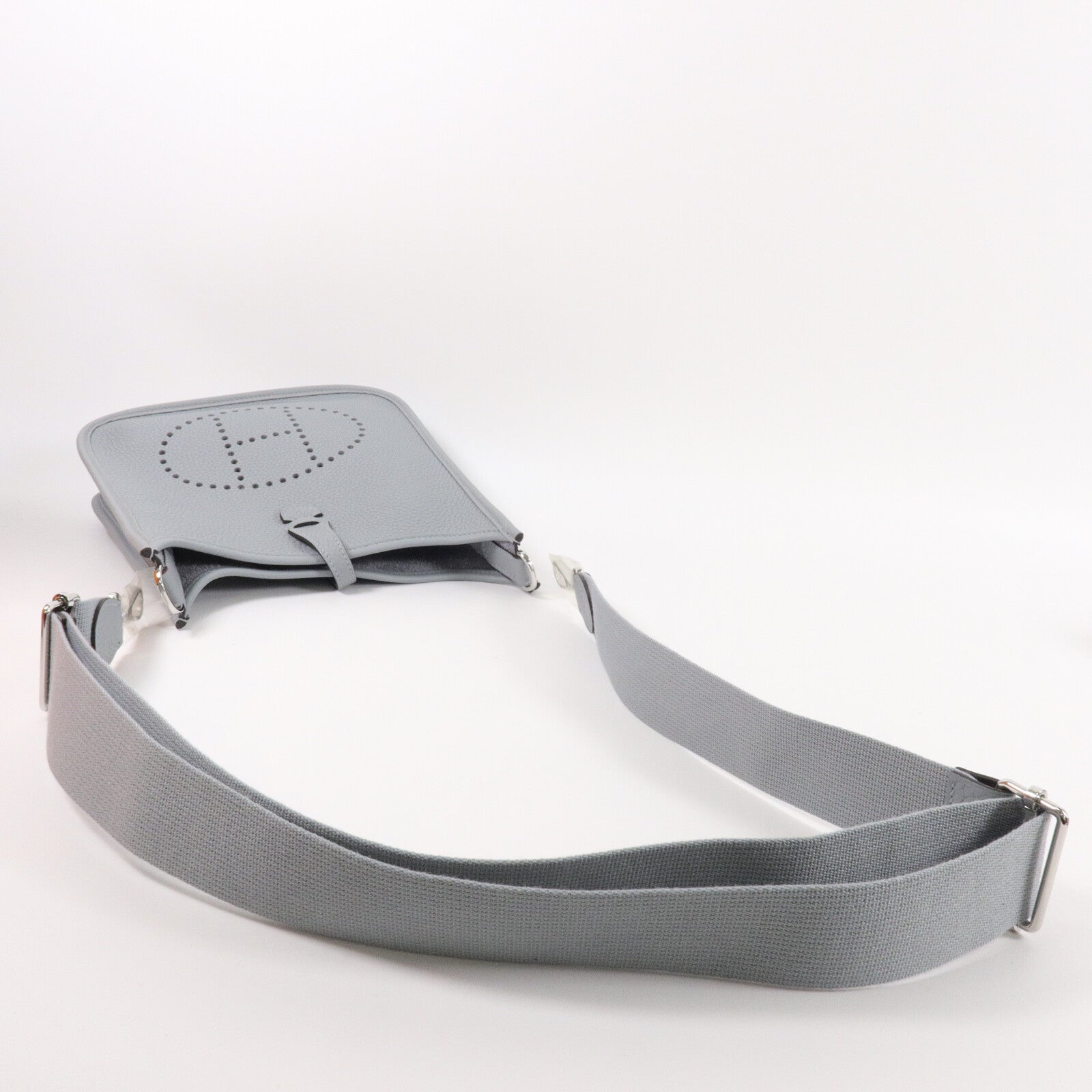 HERMES Clemence皮革Evelyne 23肩背袋Gris Pantin
