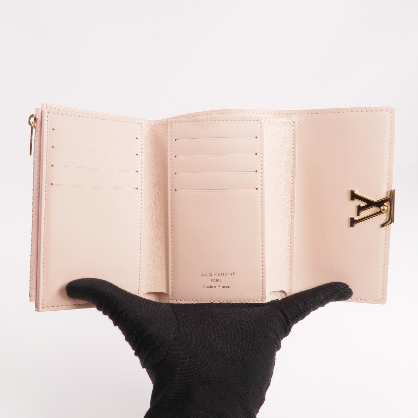 LOUIS VUITTON Taurillon皮革Capucines Compact Wallet金扣錢包