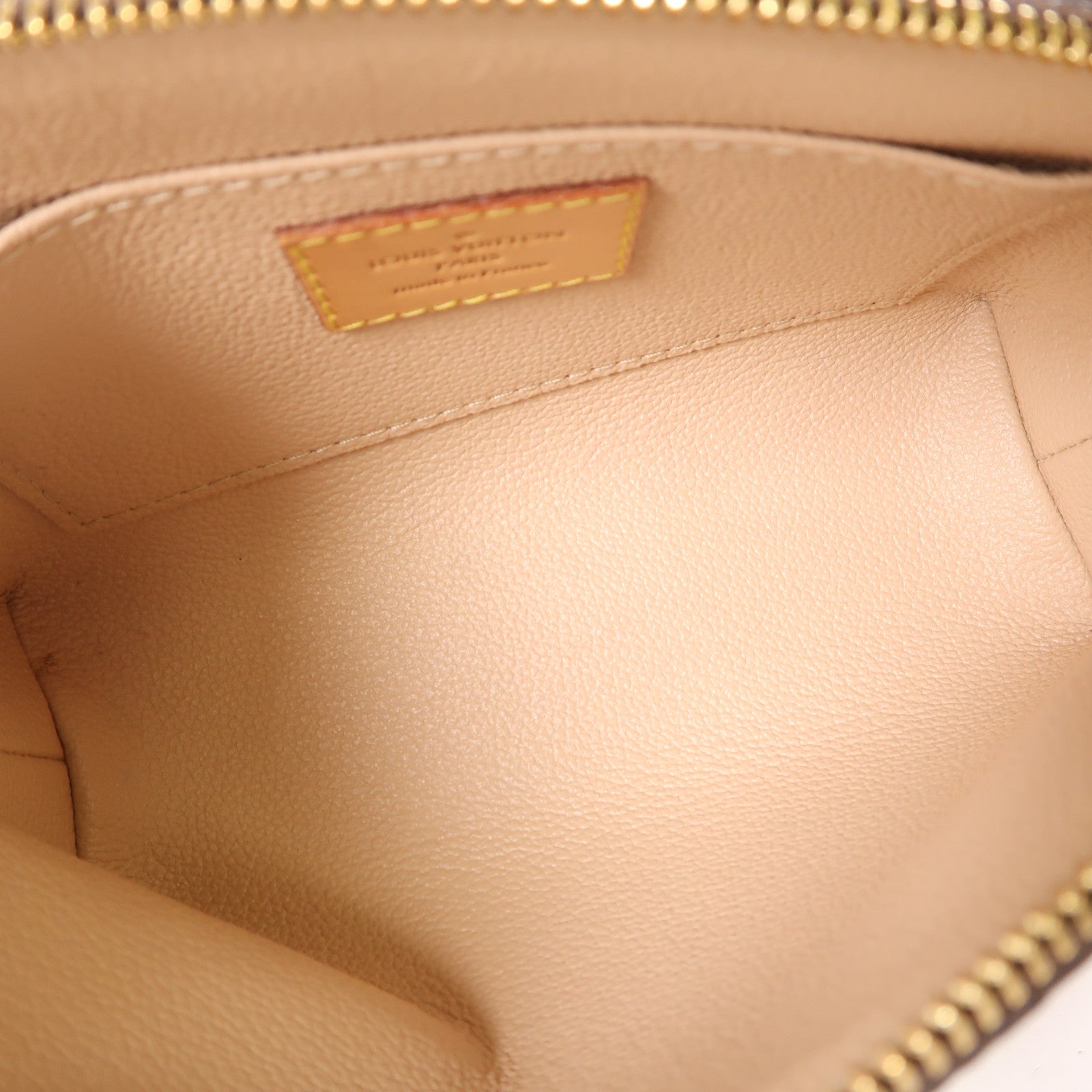 LOUIS VUITTON Monogram Cosmetic Pouch金扣手拿包棕色