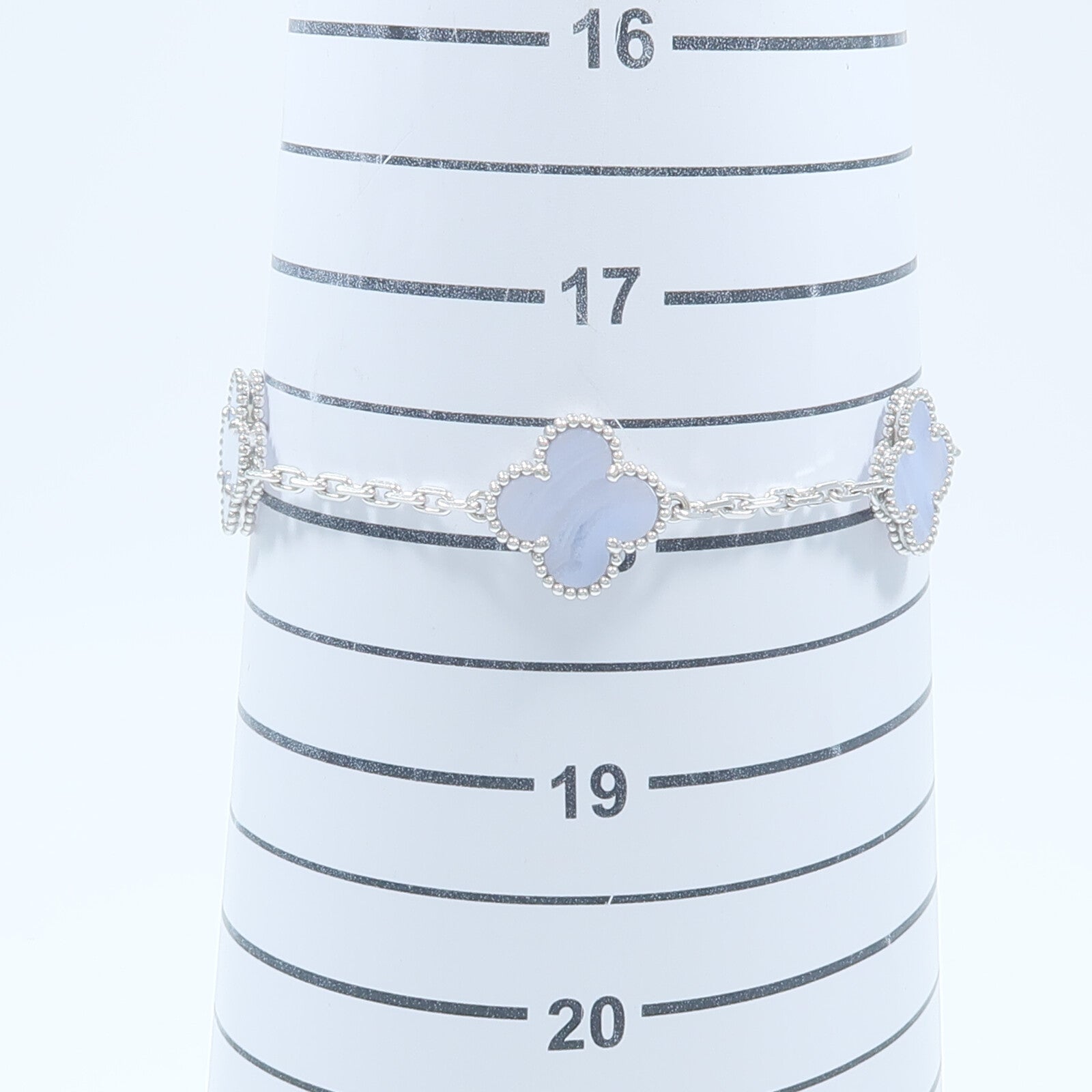 Van Cleef & Arpels 18K白金Vintage Alhambra Bracelet玉髓手鏈