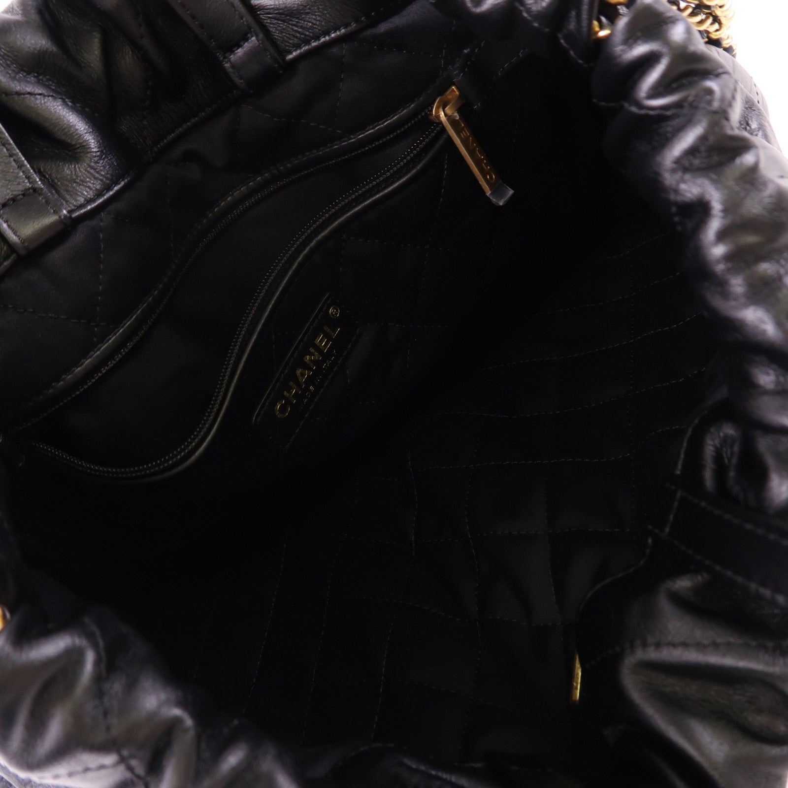 CHANEL 羊皮皮革C22 BackPack金扣鏈帶背包