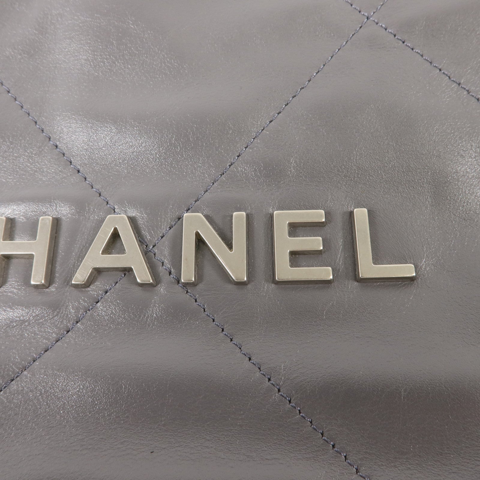 CHANEL 牛皮皮革Chanel 22 Small鏈帶肩背袋