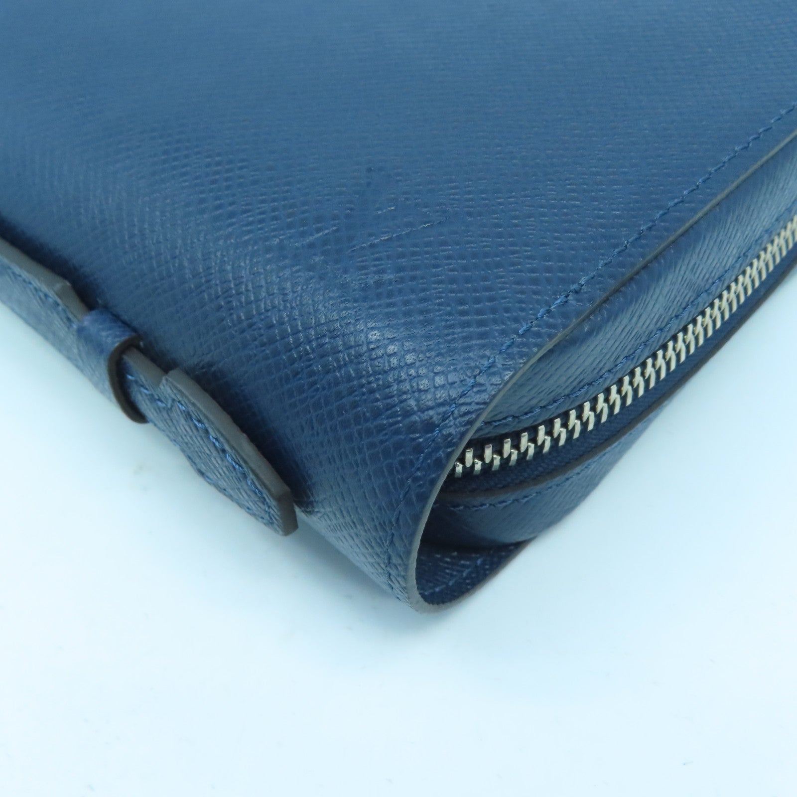 LOUIS VUITTON 【激減優惠】Taiga皮革Zippy XL銀扣手挽袋藍色