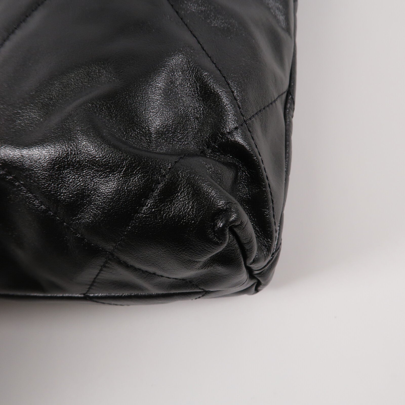 CHANEL 牛皮皮革Chanel 22 Small鏈帶肩背袋
