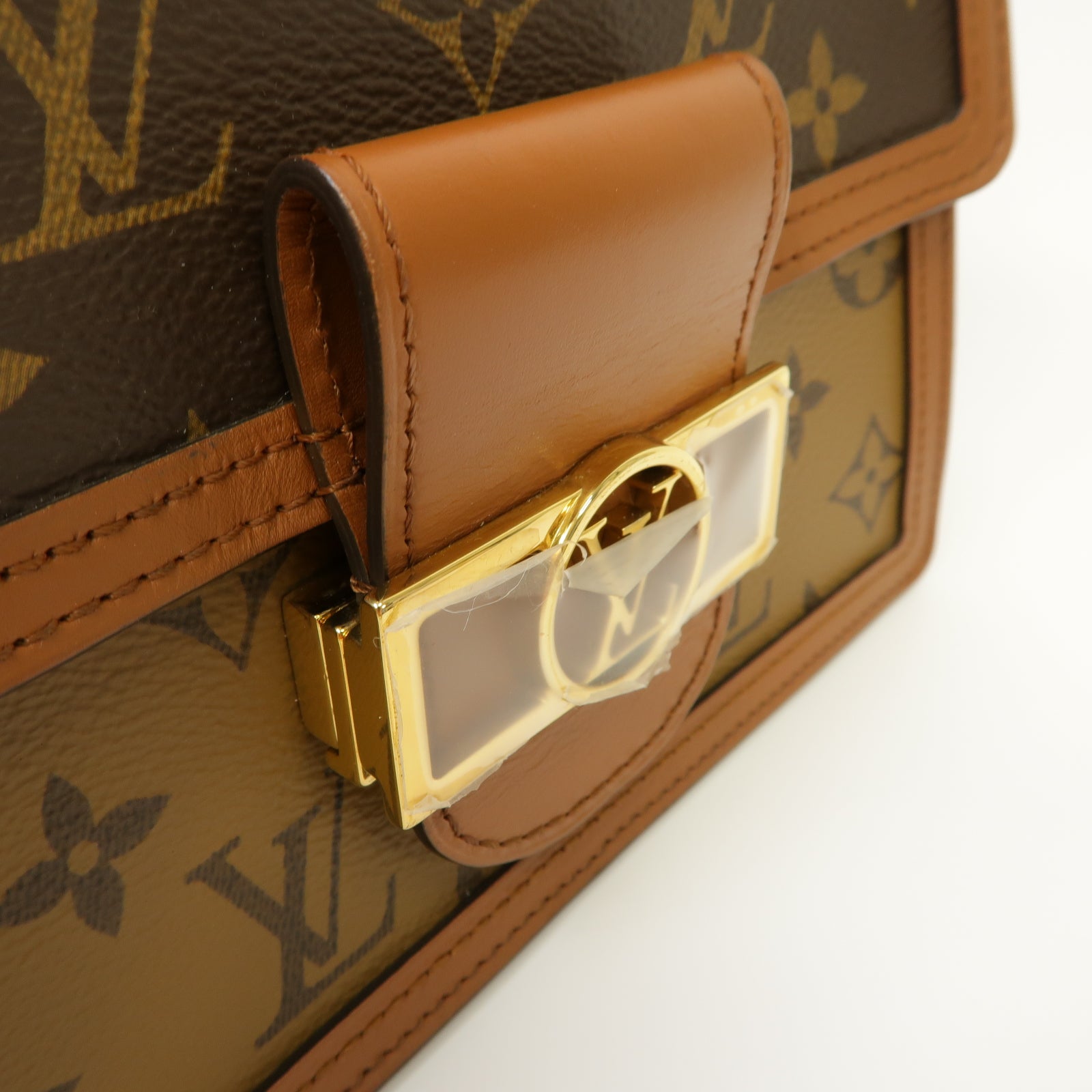 LOUIS VUITTON Monogram Mini Dauphine金扣肩背袋啡色