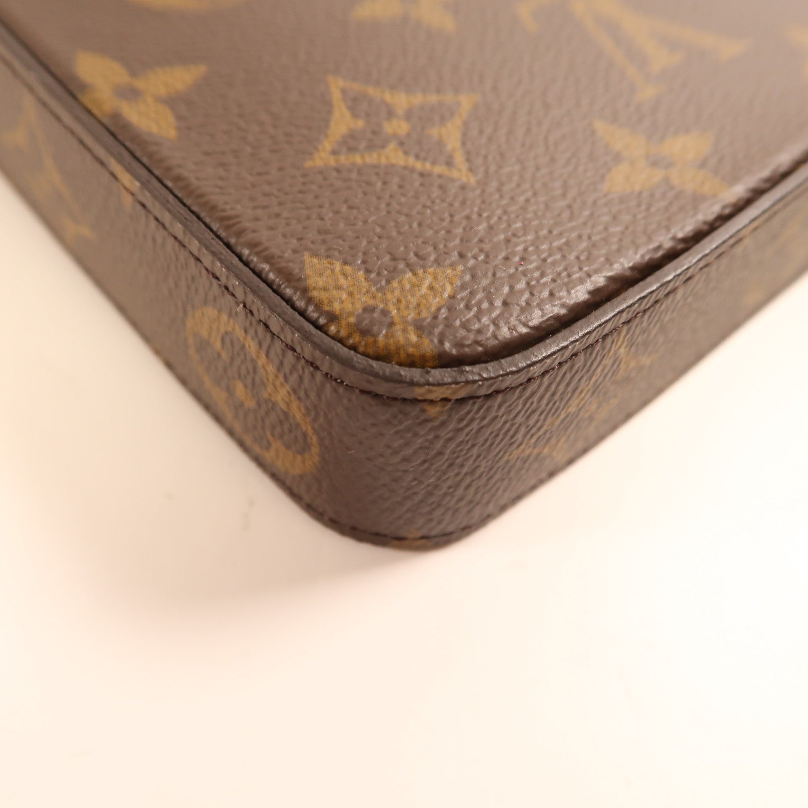 LOUIS VUITTON Monogram Pochette Felicie金扣鏈帶肩背袋