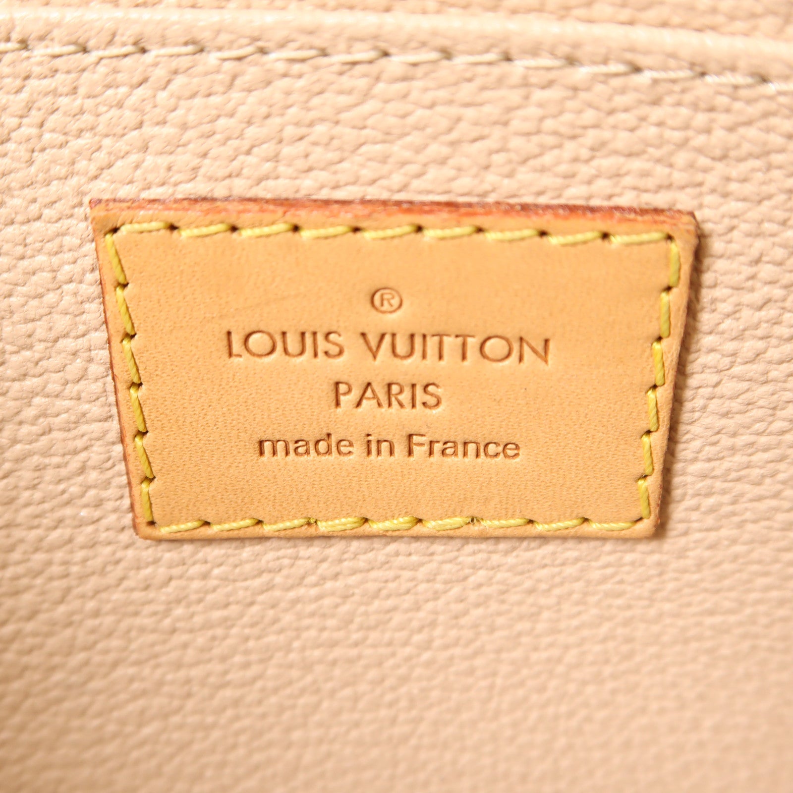 LOUIS VUITTON Monogram Cosmetic Pouch金扣手拿包棕色
