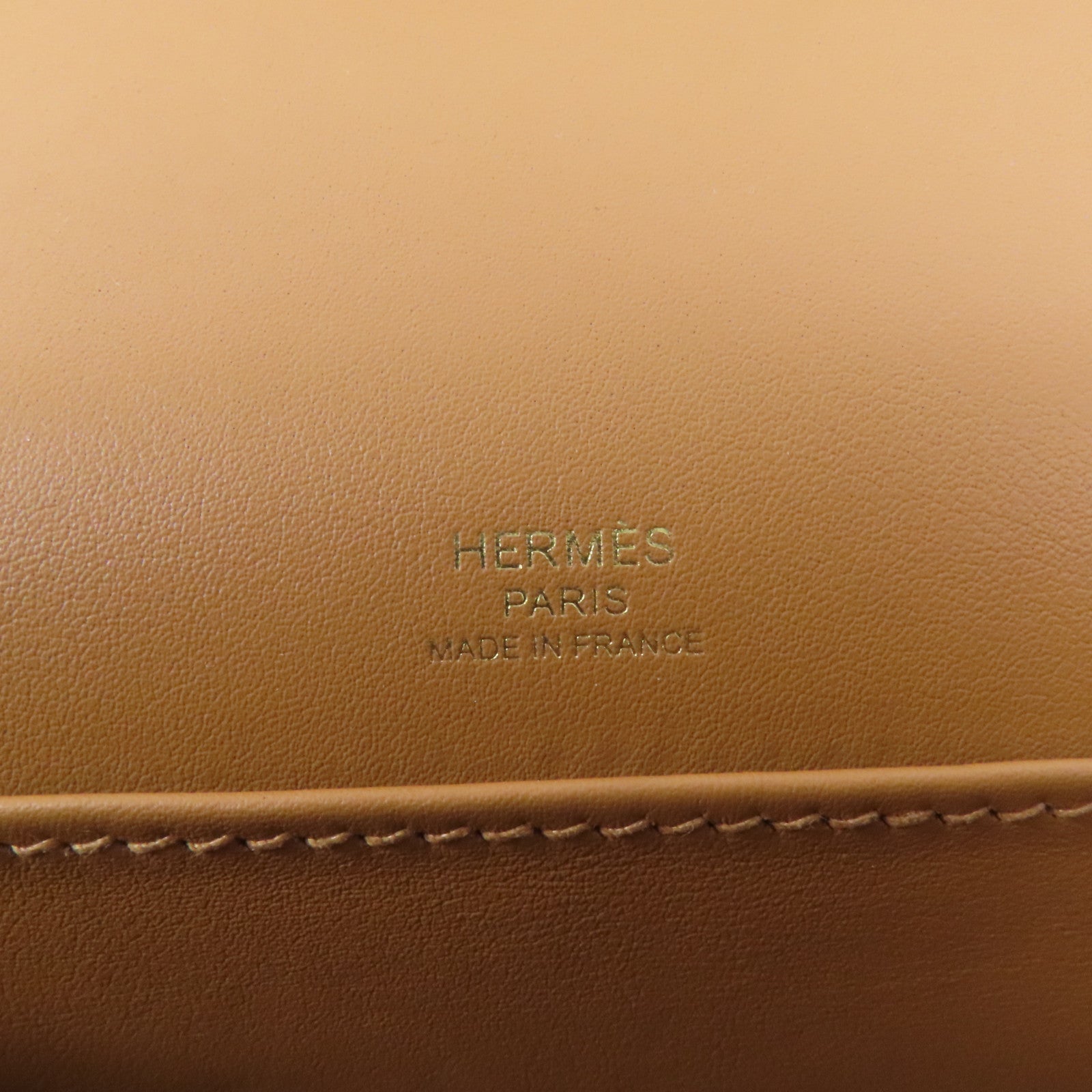 HERMES Chevre皮革Geta金扣肩背袋Caramel