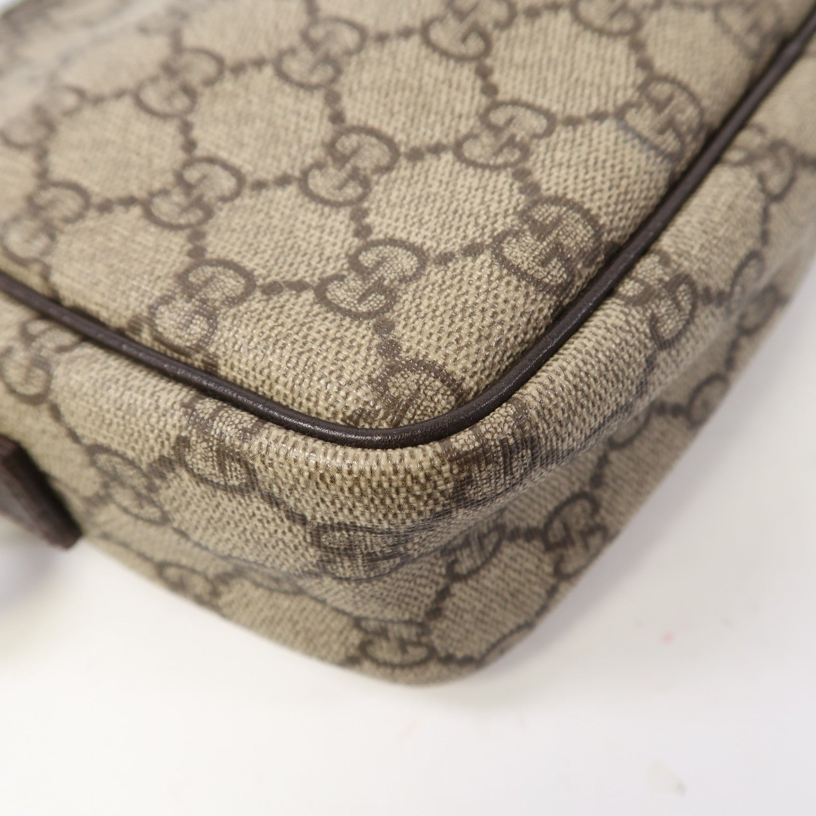 GUCCI 塗層帆布Shoulder Bag銀扣肩背袋啡色