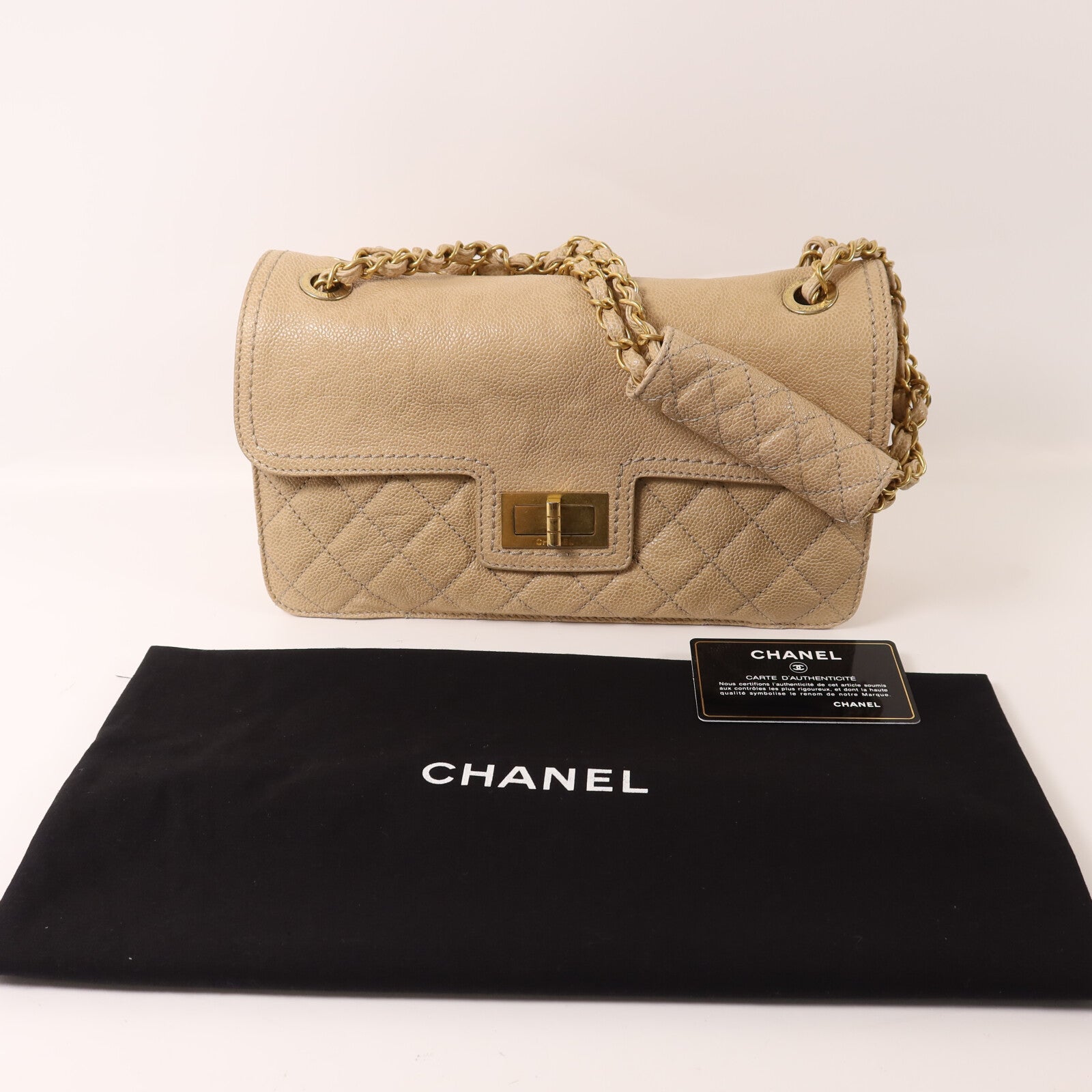 CHANEL 牛皮皮革2.55鏈帶肩背袋