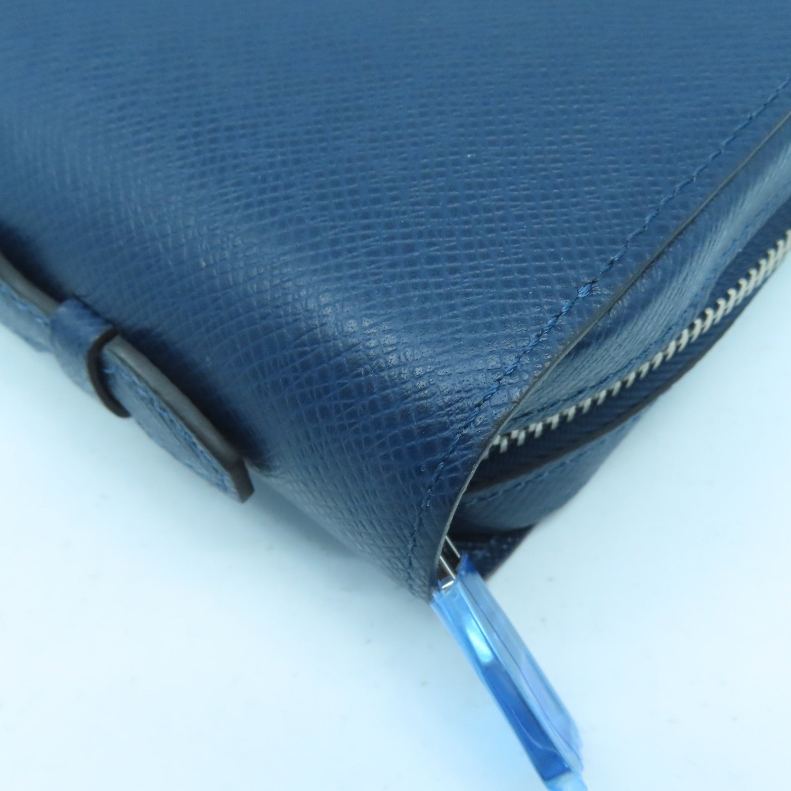 LOUIS VUITTON 【激減優惠】Taiga皮革Zippy XL銀扣手挽袋藍色