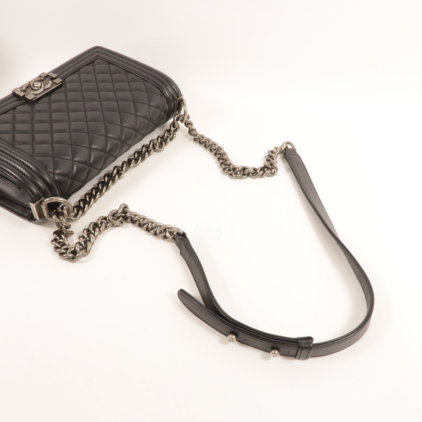 CHANEL 羊皮皮革Boy 25肩背袋