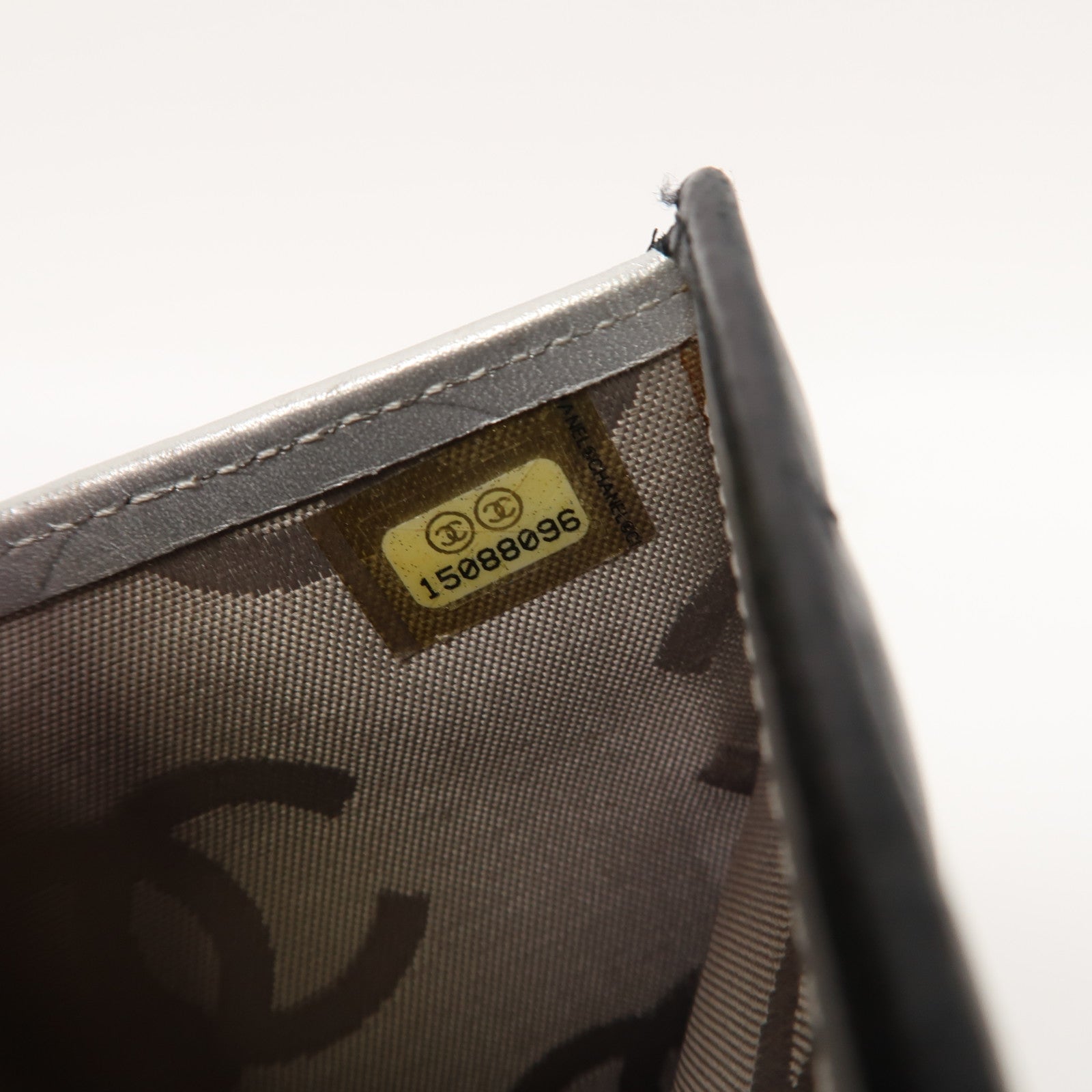 CHANEL 牛皮皮革Cambonline Wallet銀扣錢包黑色/銀色