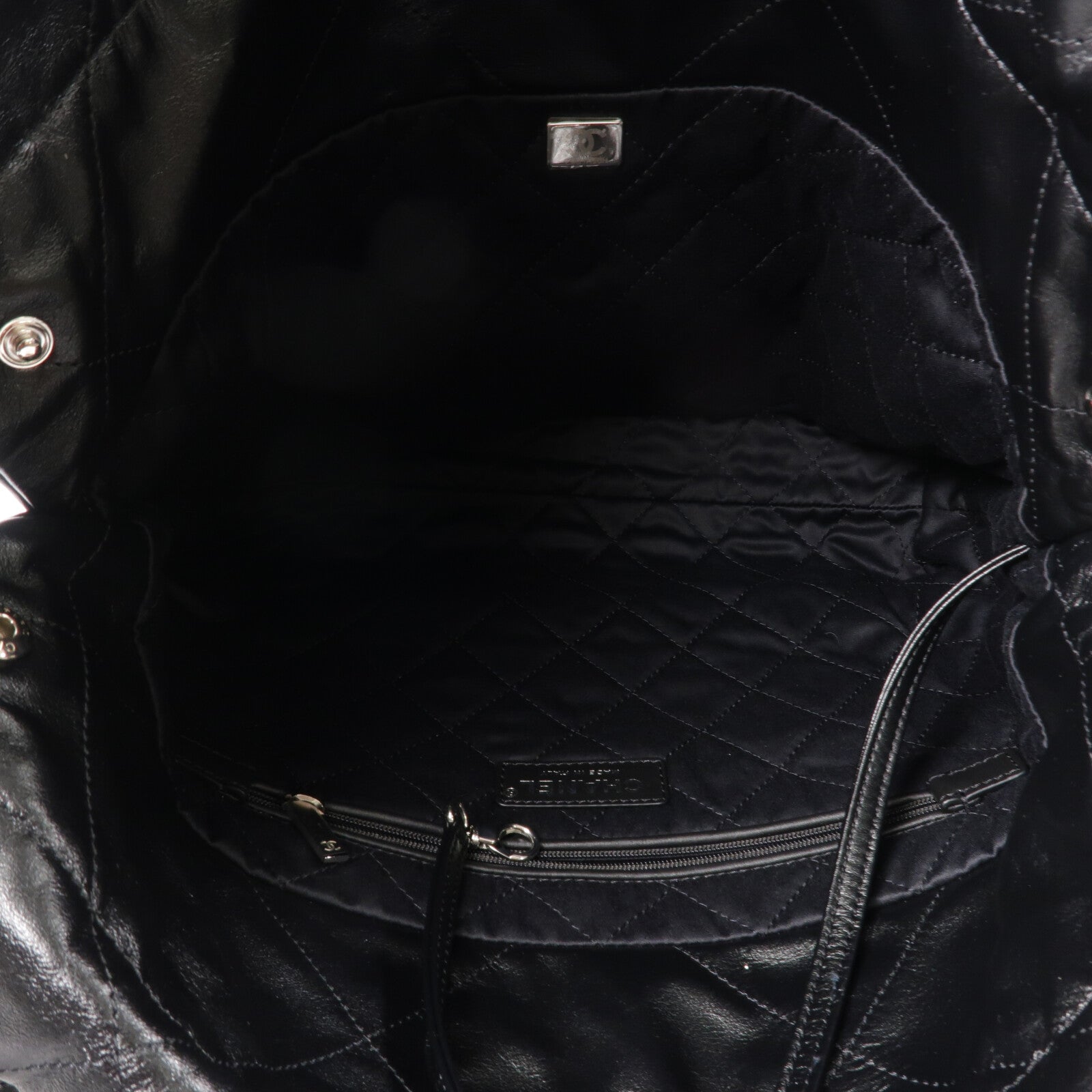 CHANEL 牛皮皮革Chanel 22 Small鏈帶肩背袋