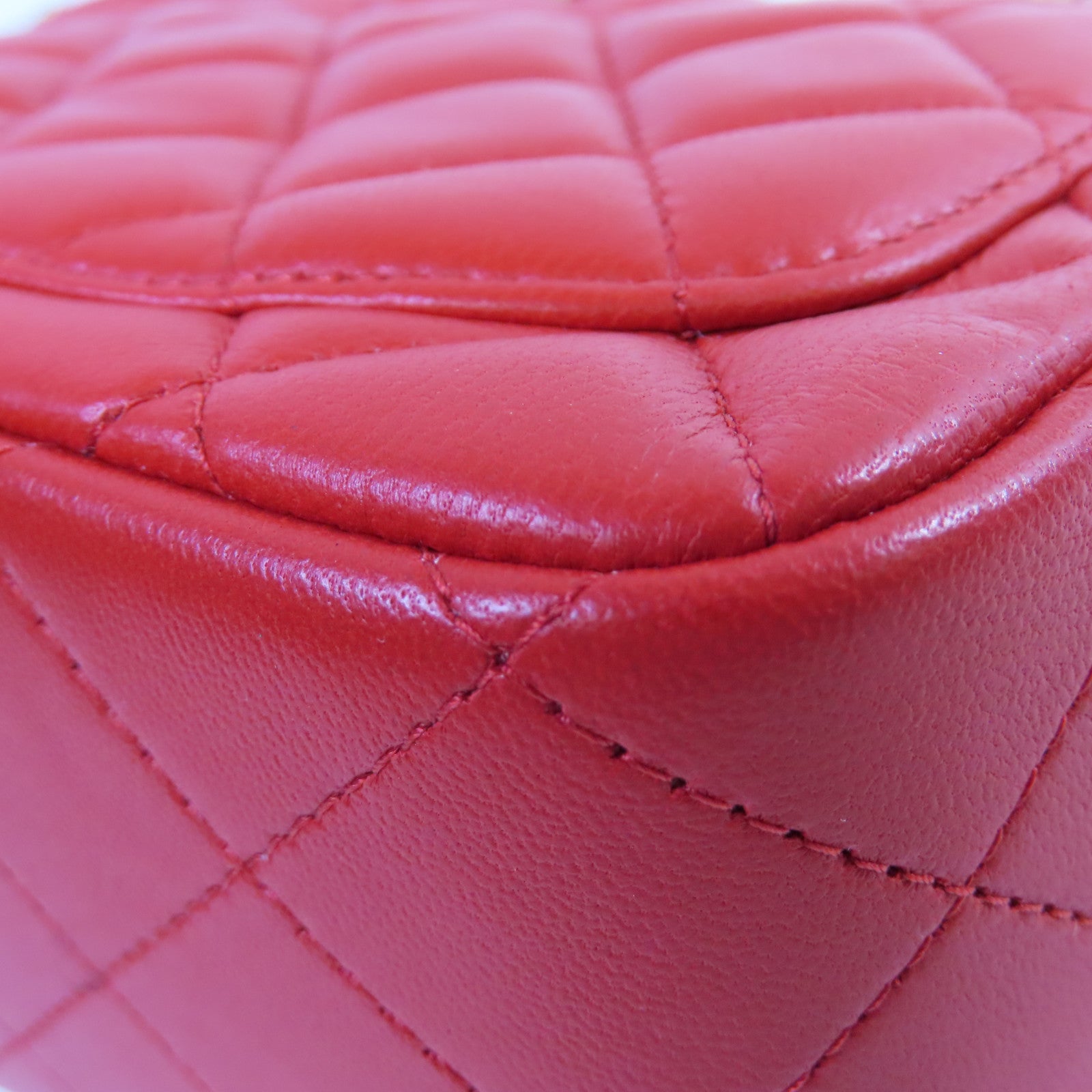 CHANEL 菱格羊皮皮革Classic Mini Square Chain Shoulder Bag金扣鏈帶肩背袋紅色