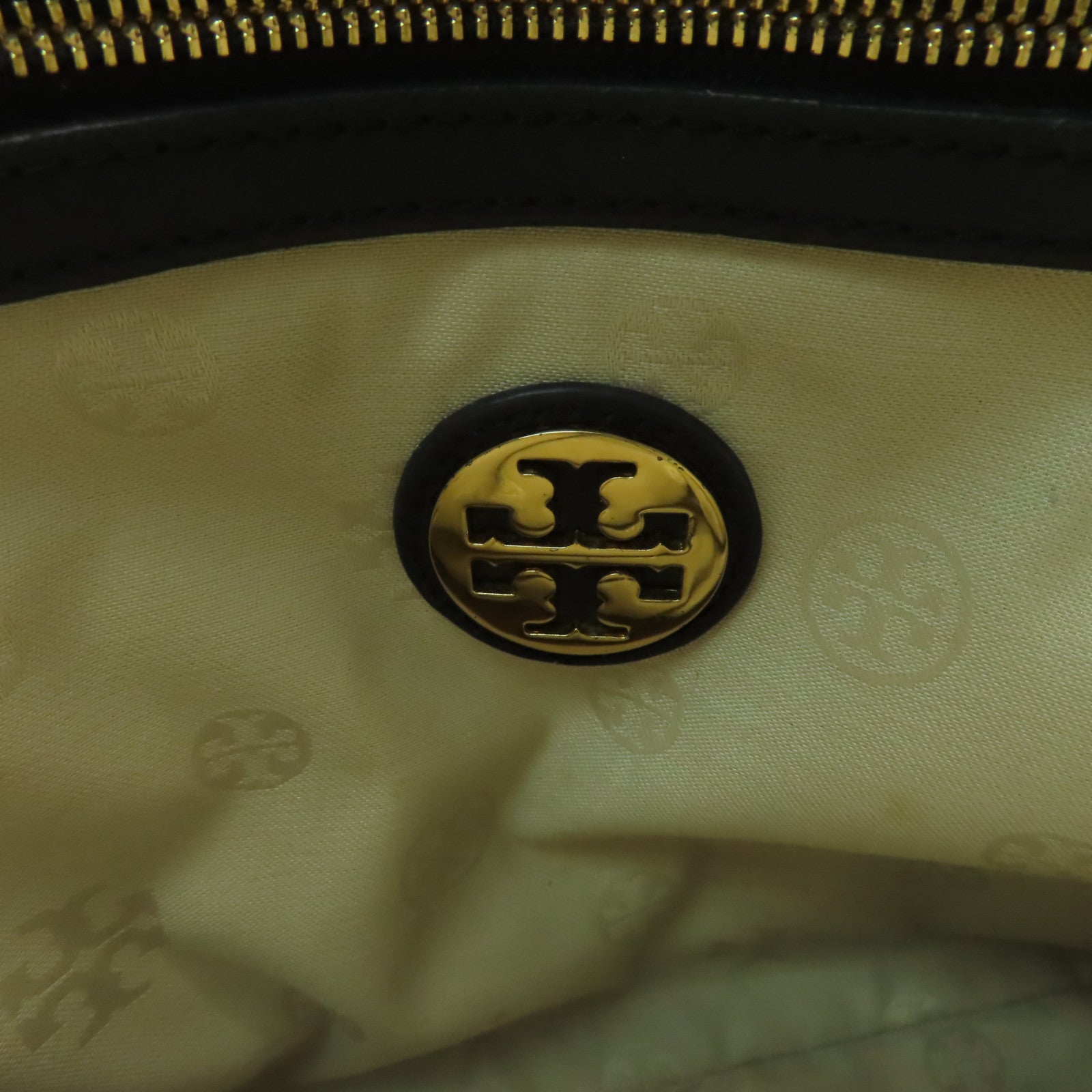 Tory Burch 【激減優惠】牛皮皮革Hand Bag金扣手挽袋黑色