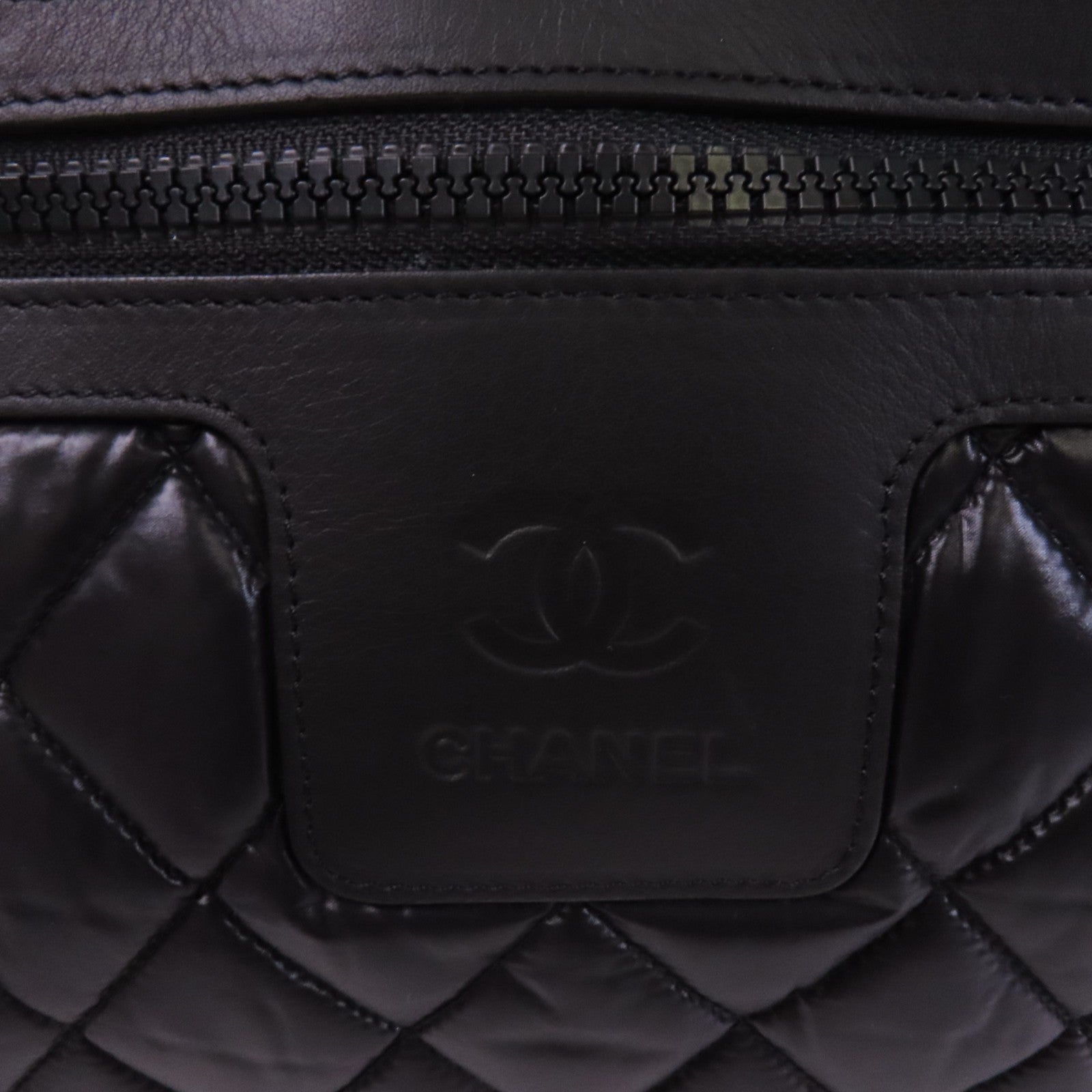 CHANEL 尼龍Coco Cocoon銀扣肩背袋