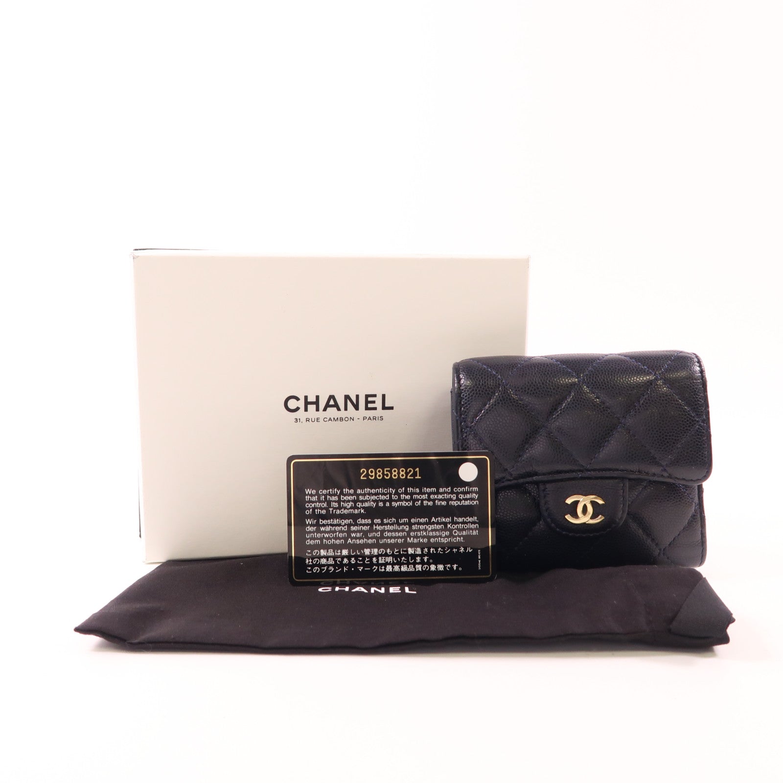 CHANEL 牛皮皮革Trifold Wallet金扣錢包