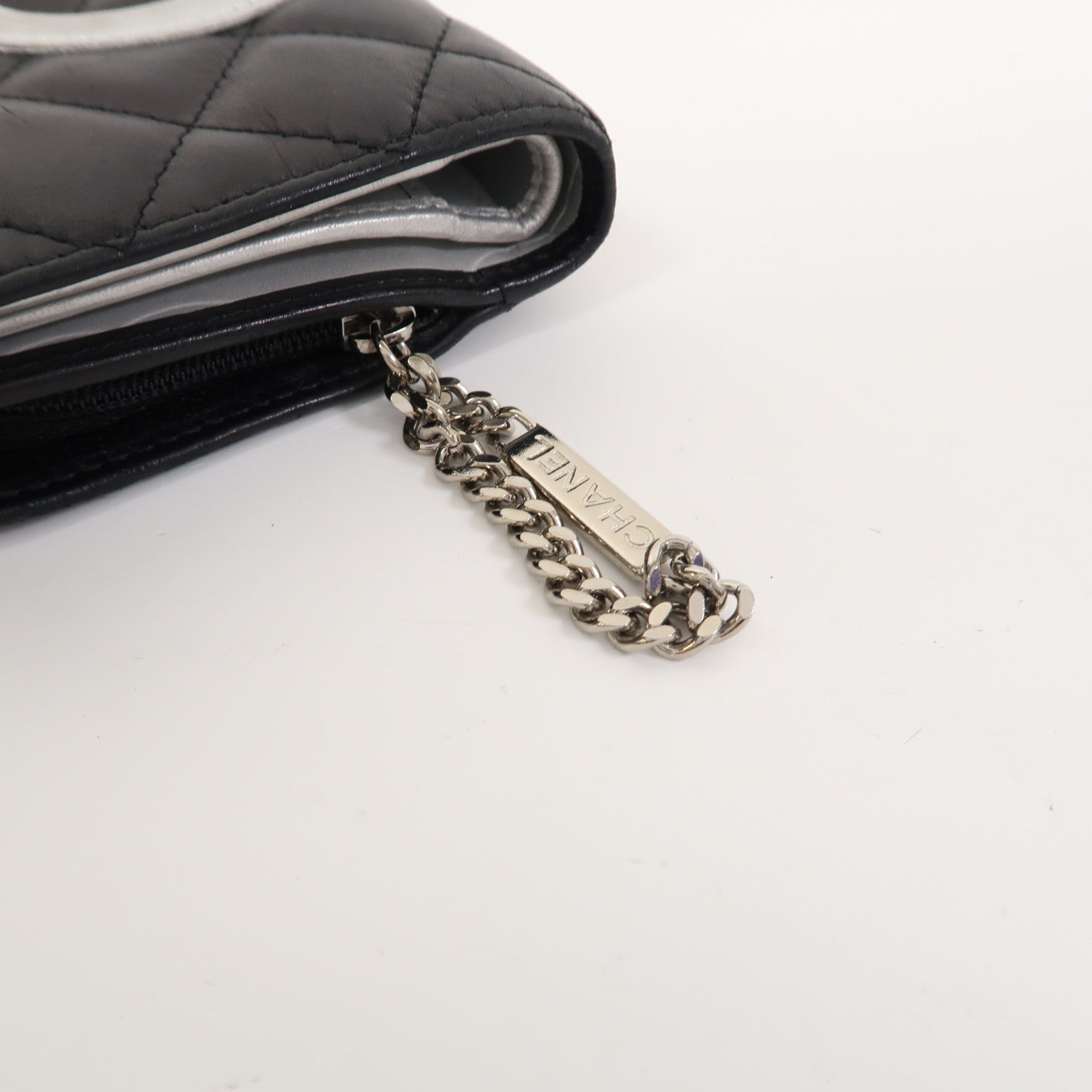 CHANEL 牛皮皮革Cambonline Wallet銀扣錢包黑色/銀色