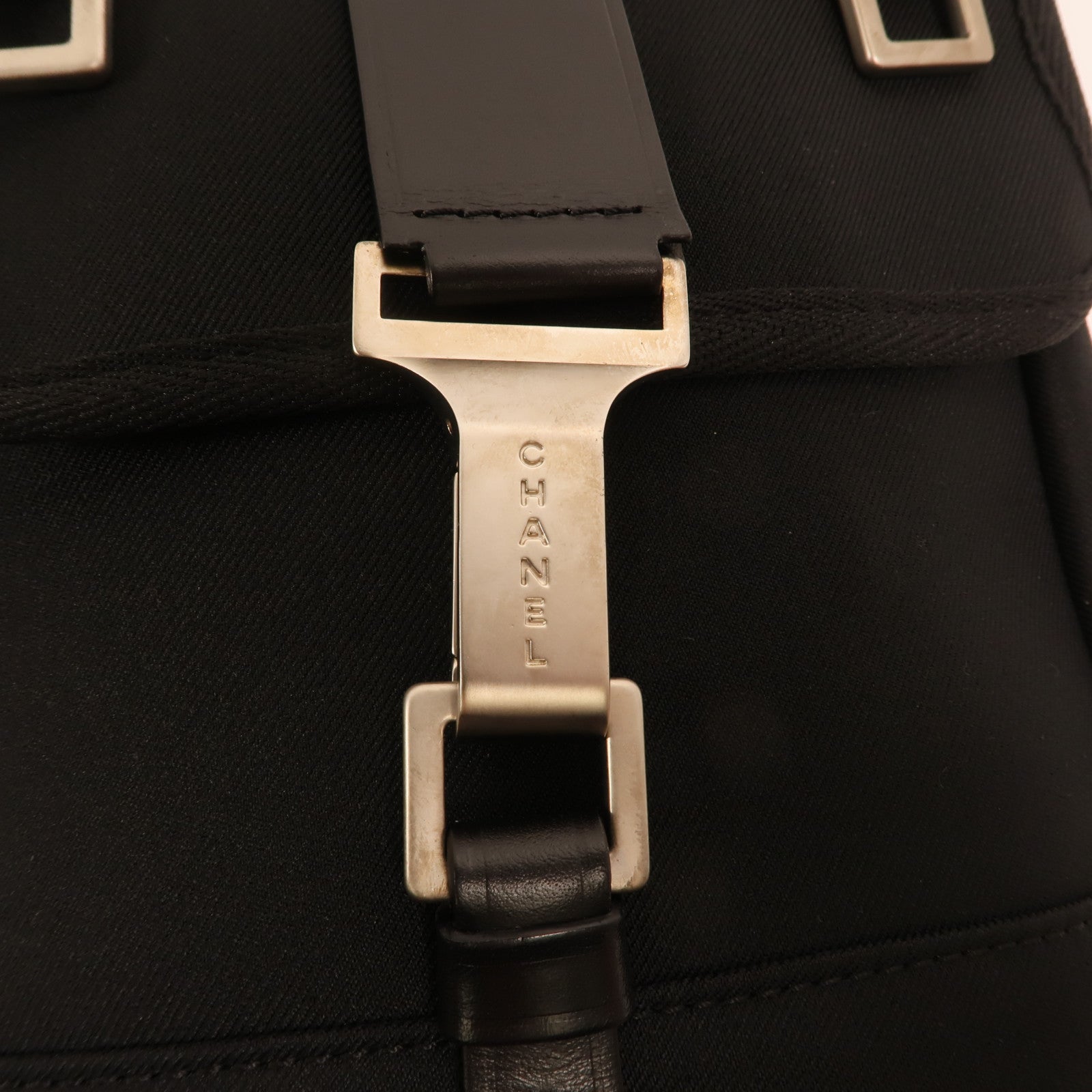 CHANEL 帆布Sports Line Shoulder Bag銀扣肩背袋