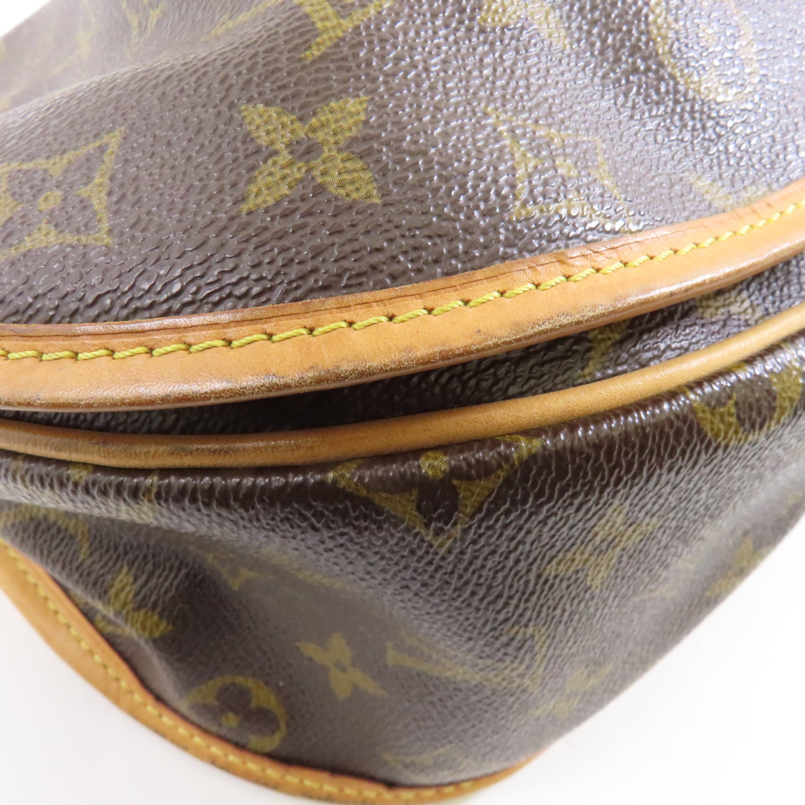 LOUIS VUITTON Monogram Menilmontant MM金扣肩背袋啡色