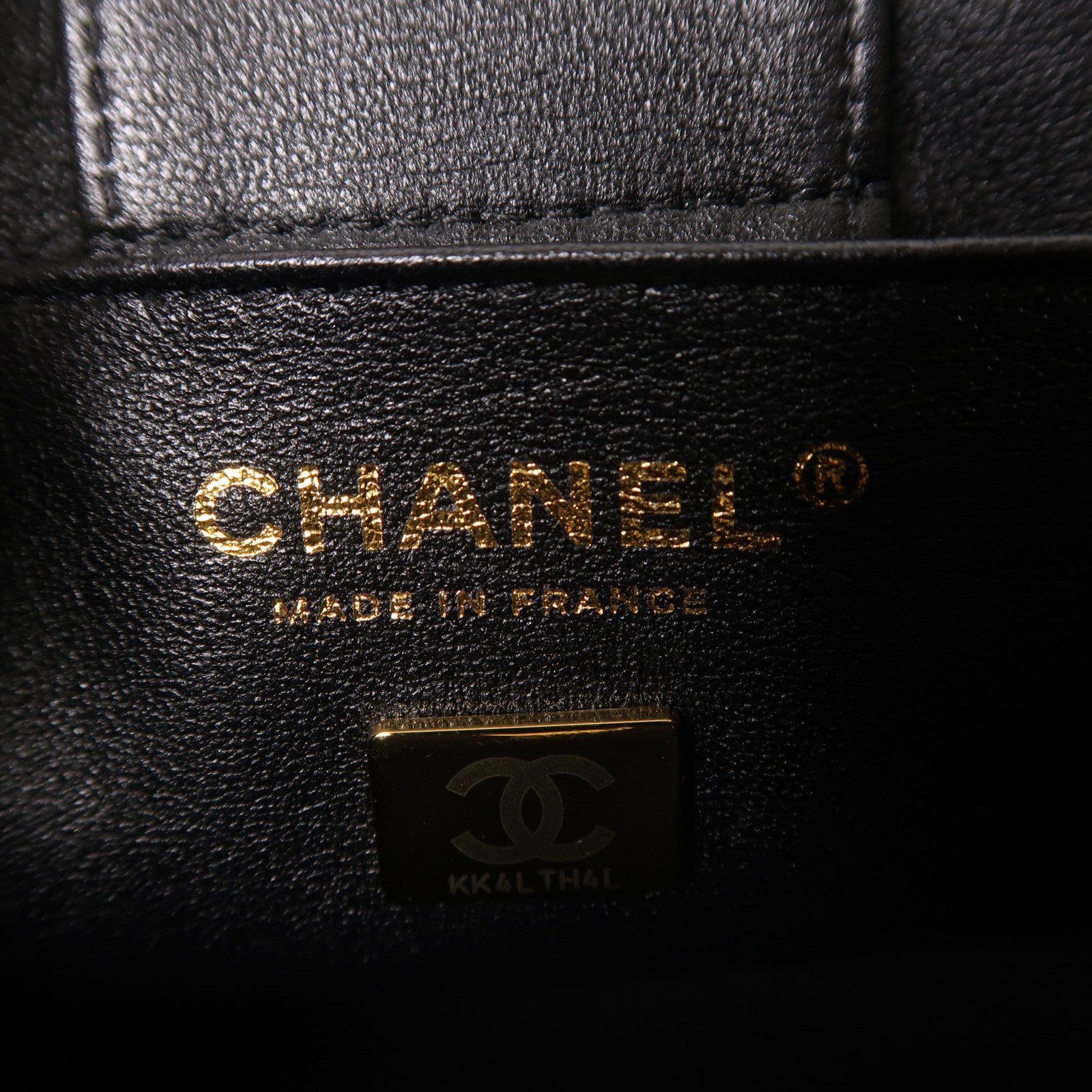 CHANEL 牛皮皮革Bucket Bag金扣鏈帶肩背袋