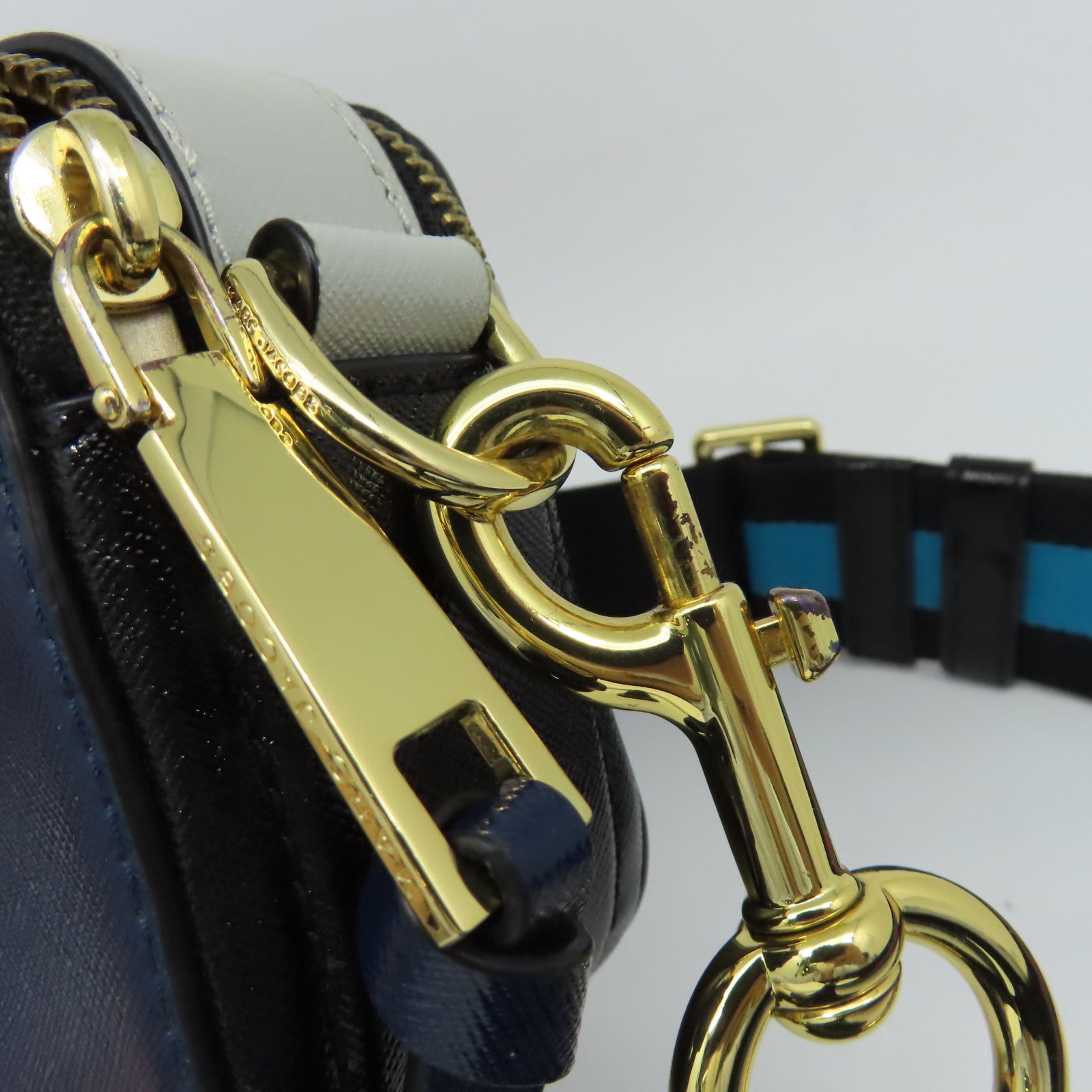 MARC JACOBS 牛皮皮革Shoulder Bag金扣肩背袋深藍色