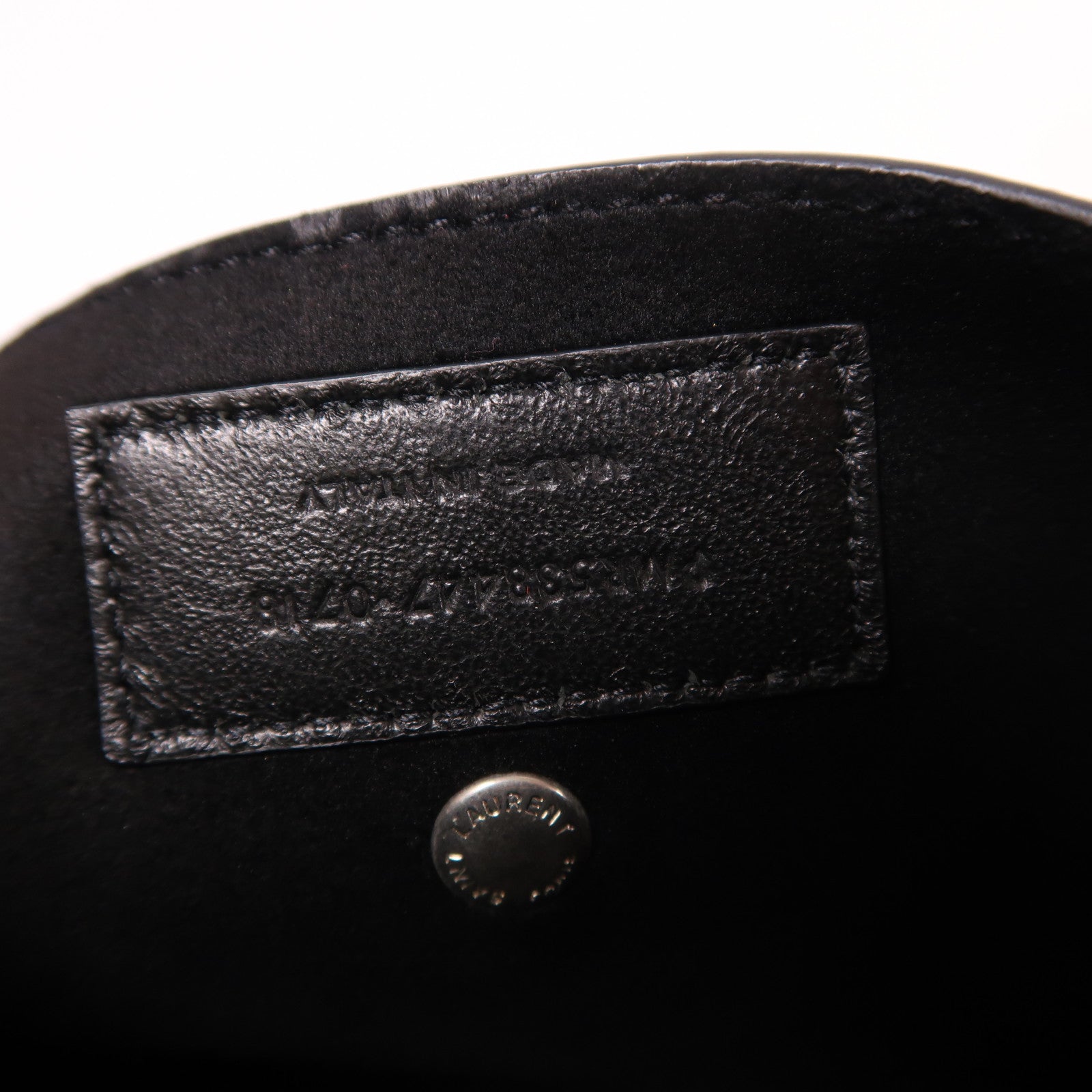 YVES SAINT LAURENT 牛皮皮革Bucket Bag銀扣肩背袋