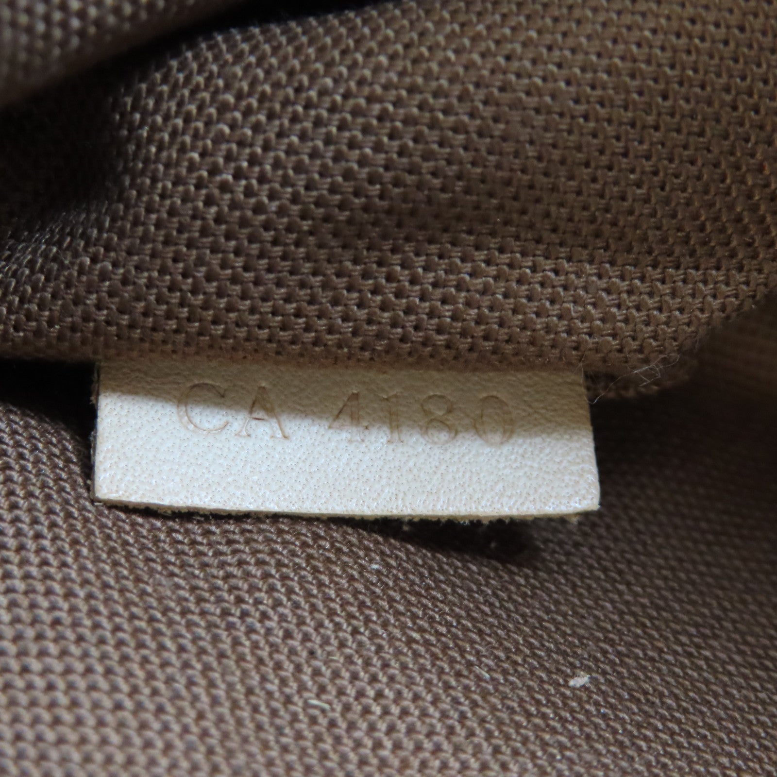 LOUIS VUITTON Monogram Cabas Beaubourg金扣肩背袋棕色