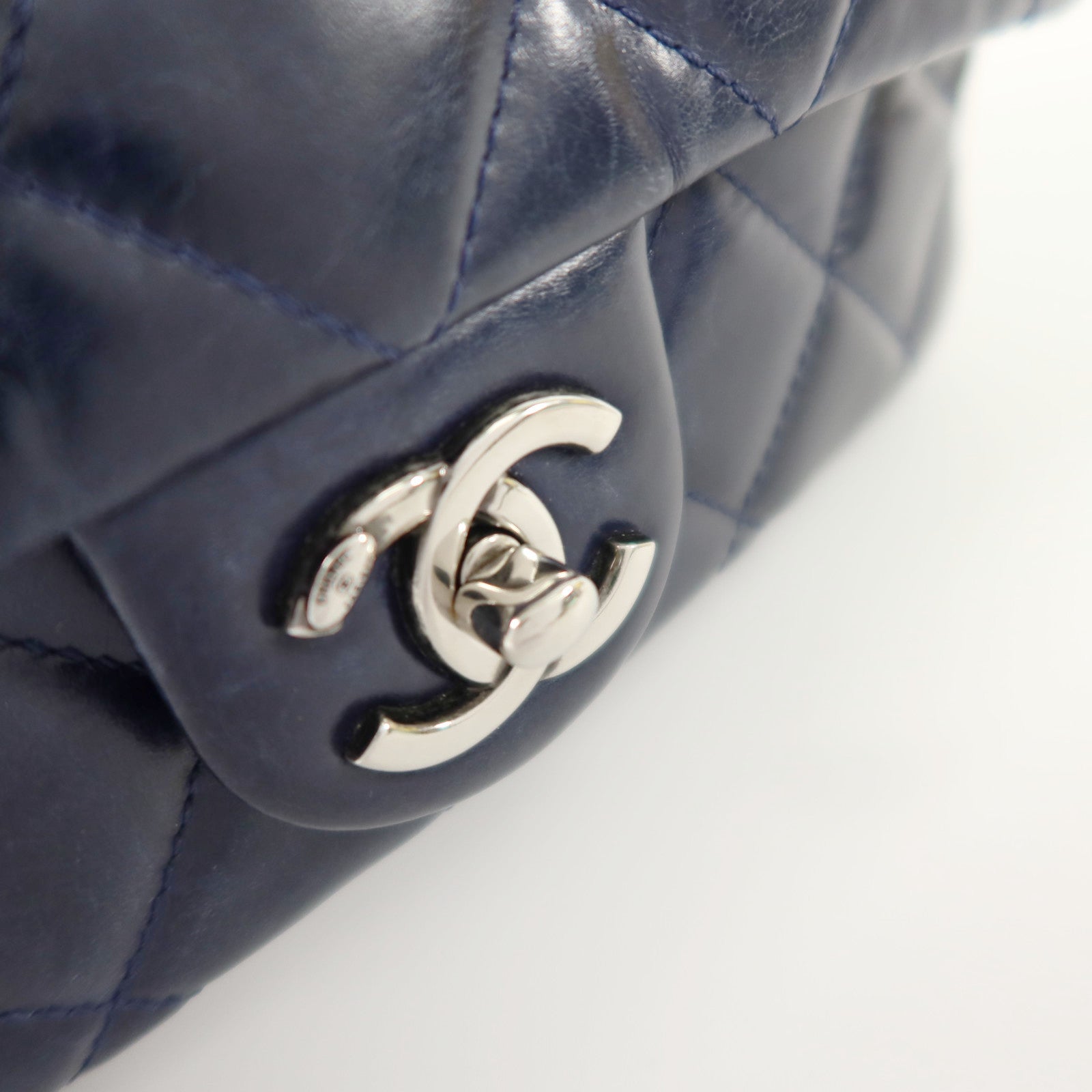 CHANEL 【激減優惠】羊皮皮革Chain Shoulder銀扣鏈帶肩背袋